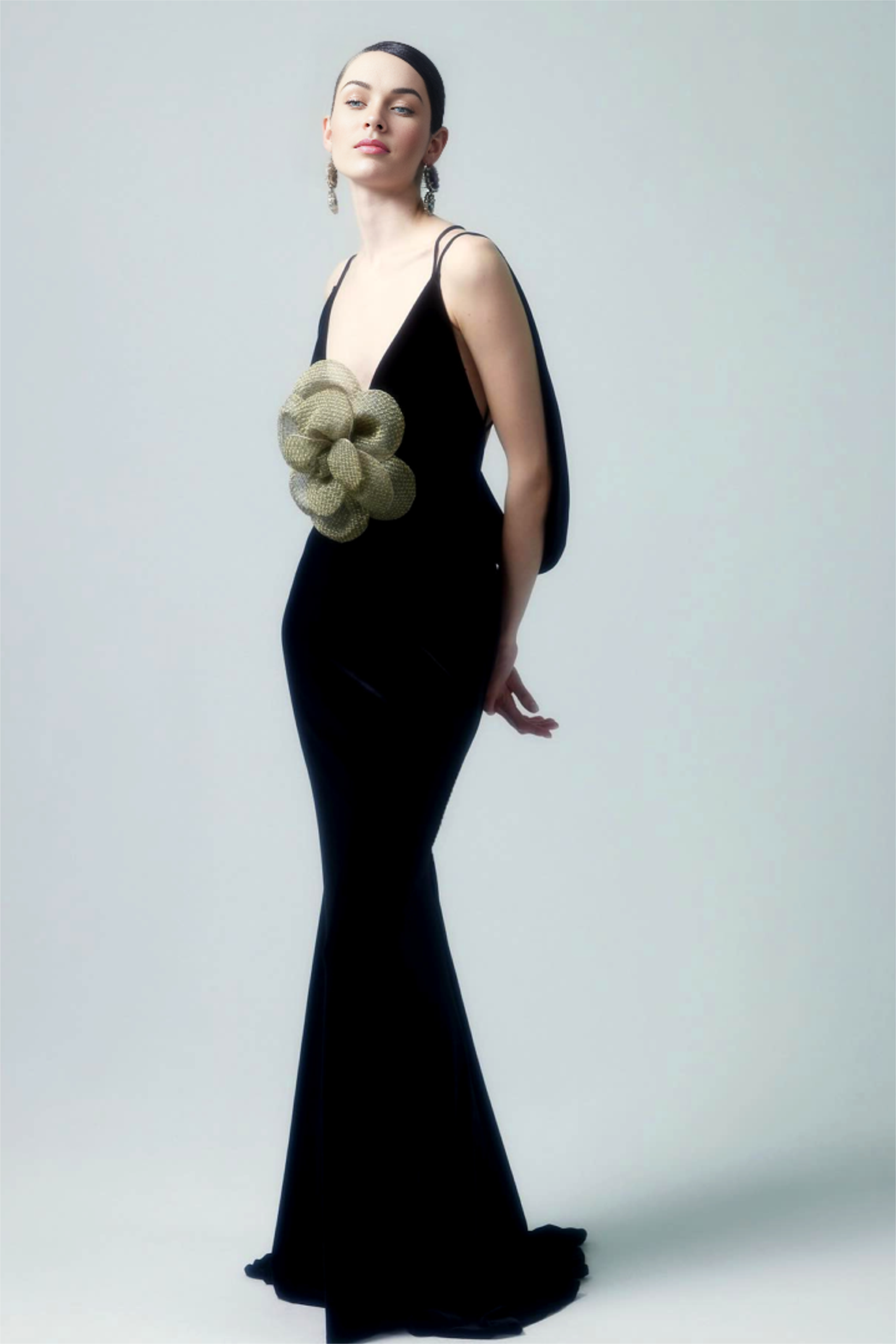 3D Floral Velvet Sleeveless Maxi Dress for Women - Elegant Evening Gown for Parties, Weddings & Special Occasions