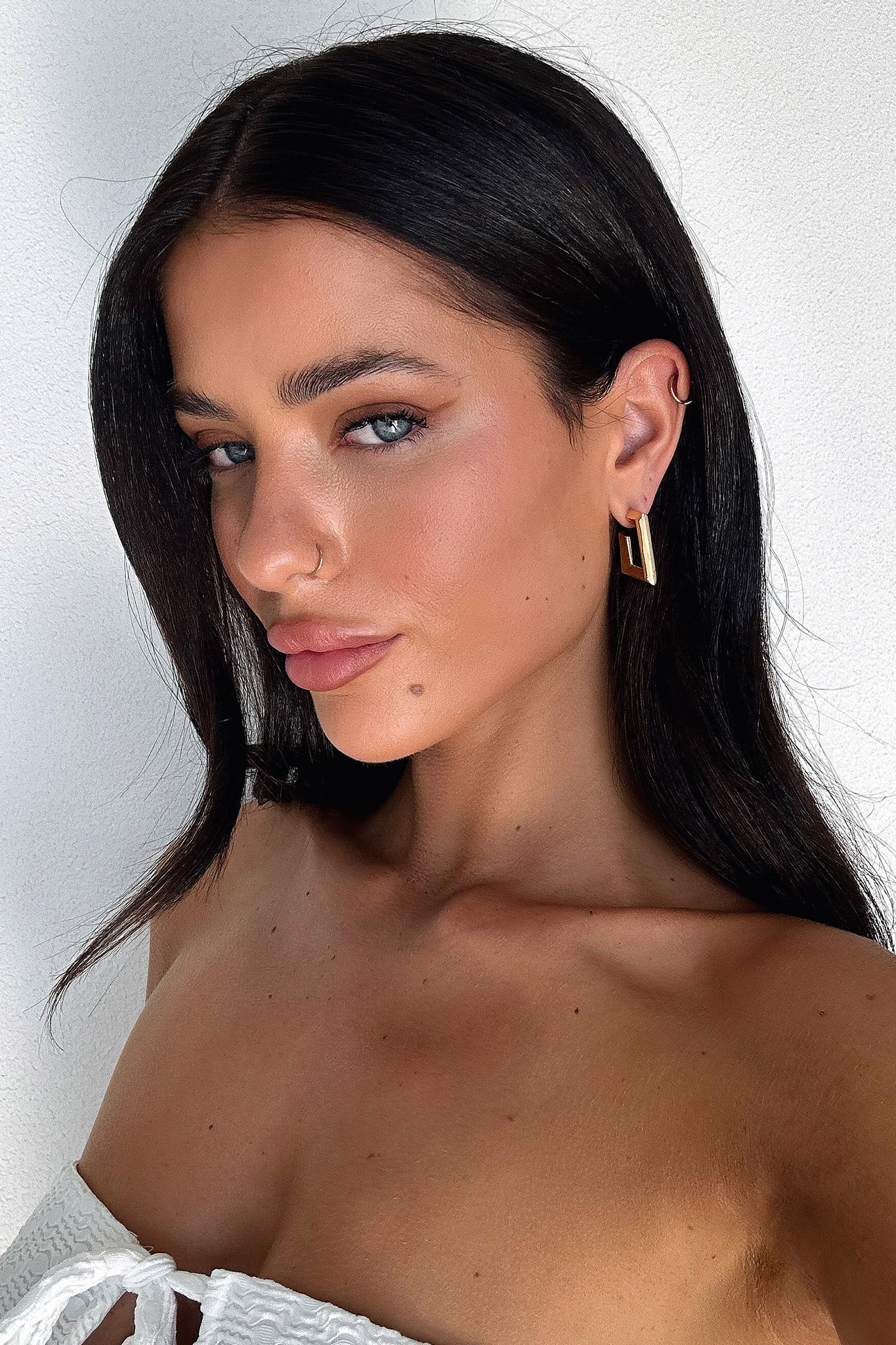 Albany Gold Earrings for Women - Elegant & Stylish Jewelry for Everyday Wear, Parties & Special Occasions