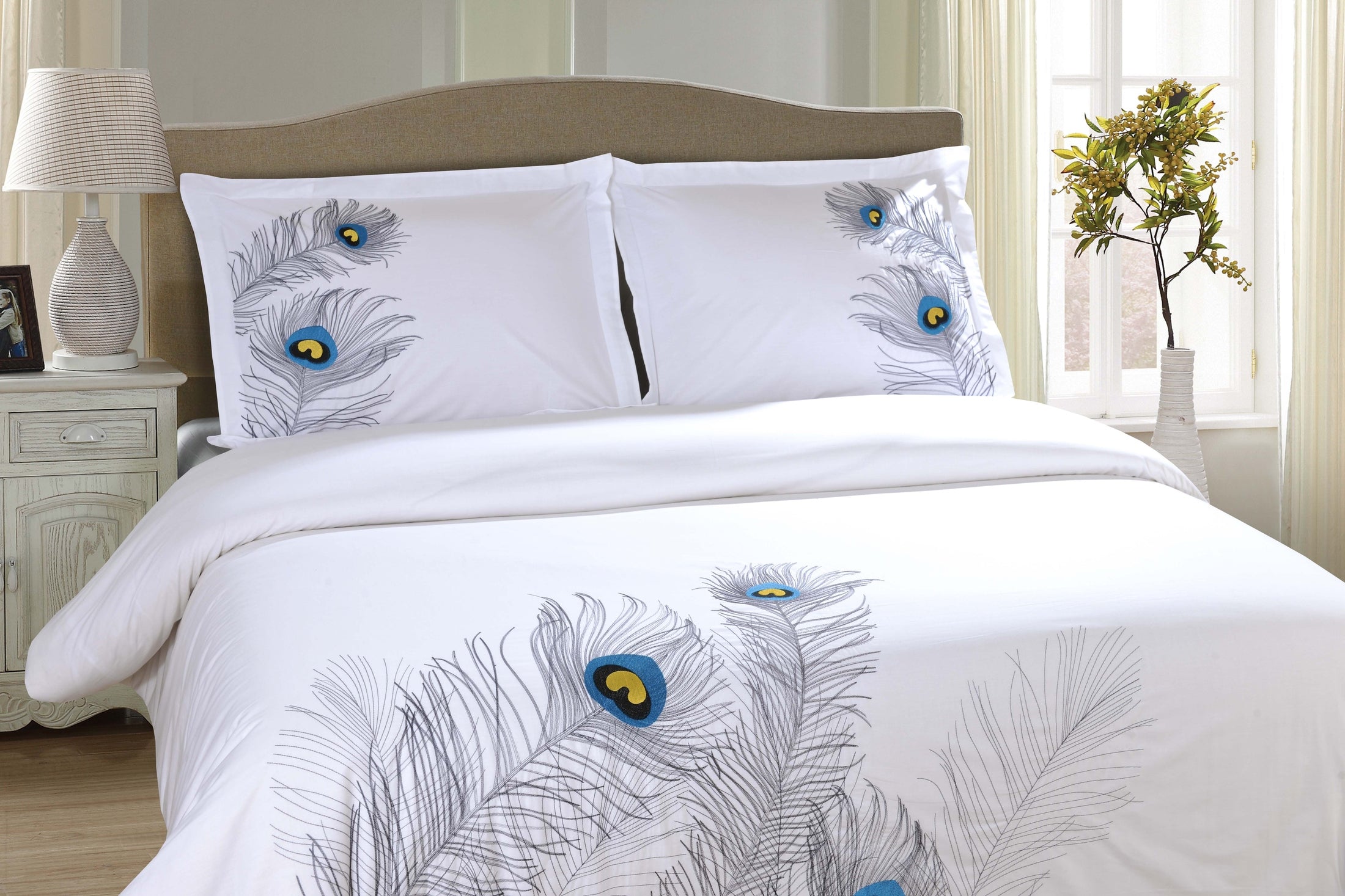 Peacock Cotton Embroidered Duvet Cover Set - King Size 3-Piece Bedding Set with Pillowcases, Soft Breathable Luxury Bedding for Master Bedroom, Guest Room & Dorm Decor
