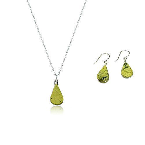 Green Teardrop Peruvian Serpentine Stones