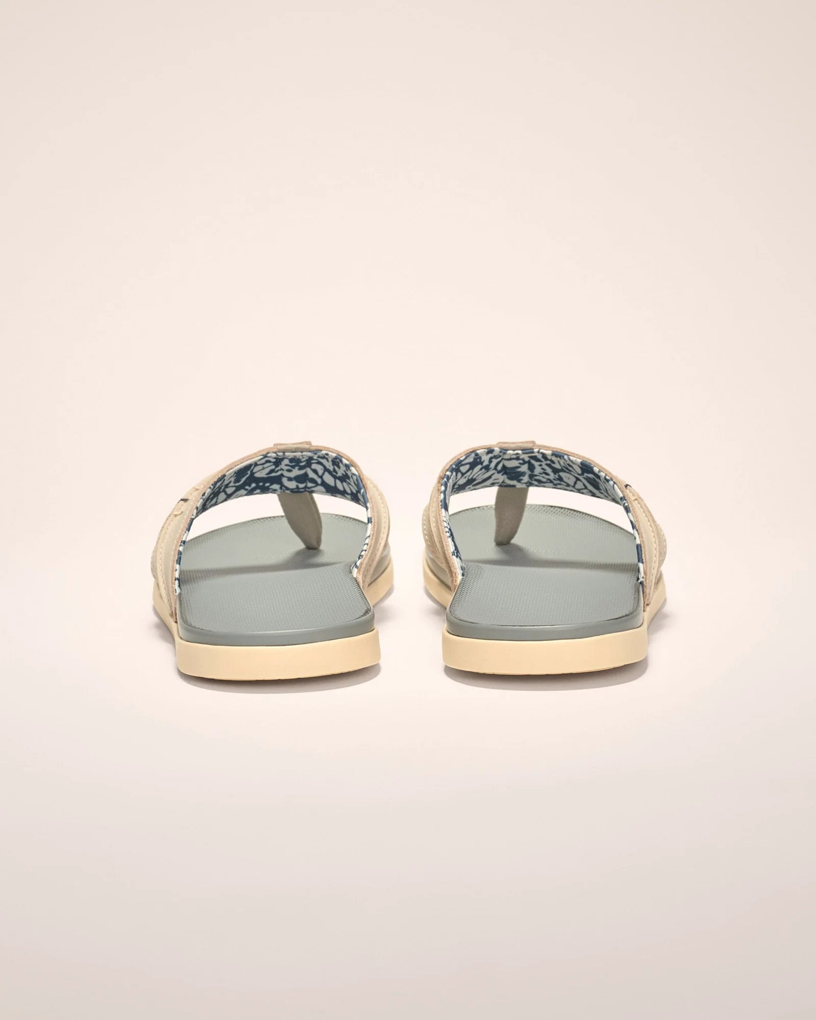 Johnnie O Starboard Sandals for Men - Comfortable Gray Beach Sandals with Arch Support | Perfect for Beach Vacations, Poolside Lounging & Summer Outdoor Activities