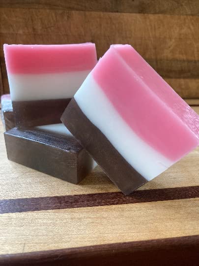 Astronaut Ice Cream Glycerin Soap Bar - Neapolitan Flavor (Chocolate, Vanilla & Strawberry) | Handmade Gift Soap for Space Enthusiasts, Unique Bath & Shower Experience