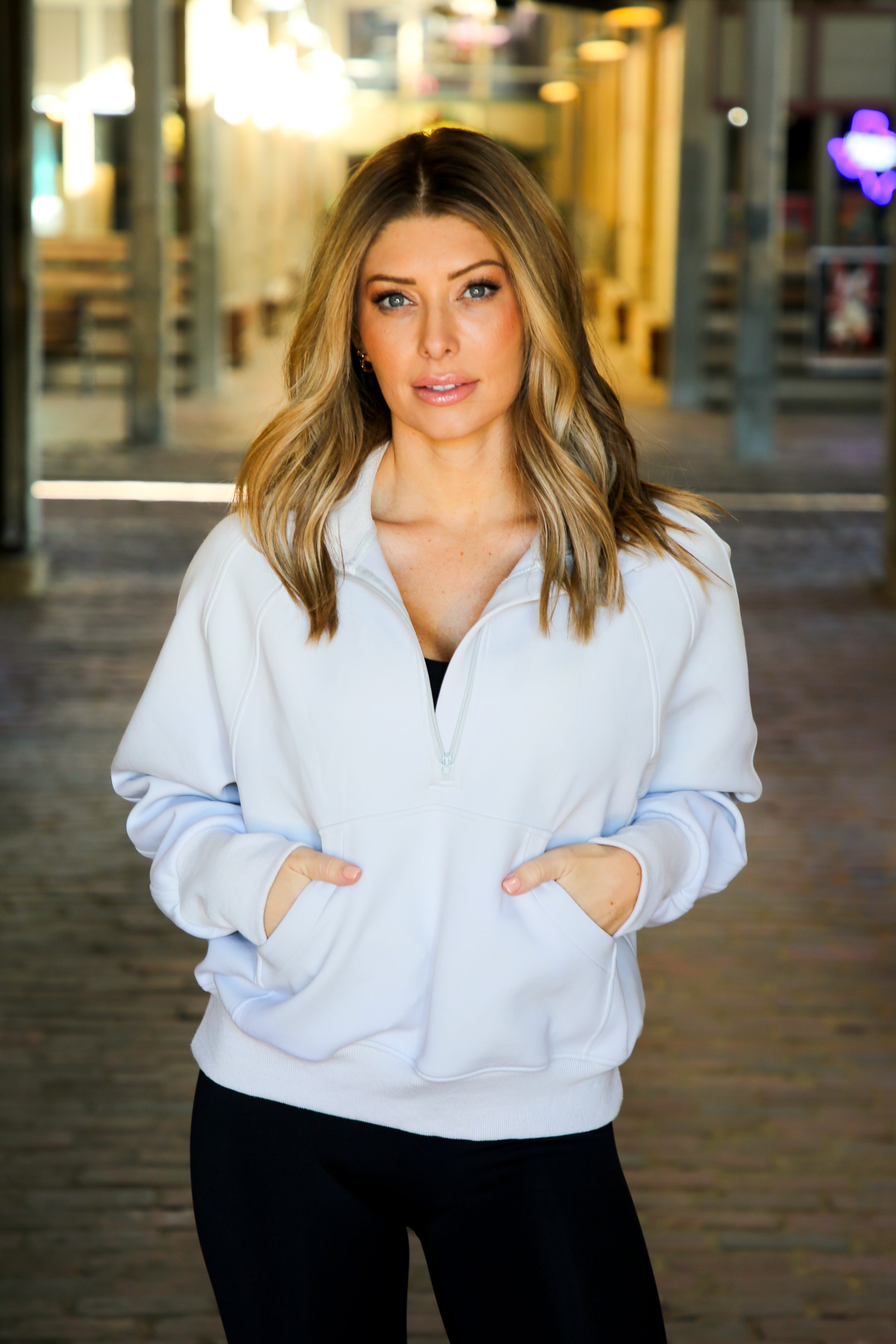 1/4 Zip Pullover for Men & Women - Light Grey Fleece Sweatshirt | Comfortable & Stylish Casual Wear for Outdoor Activities & Workouts