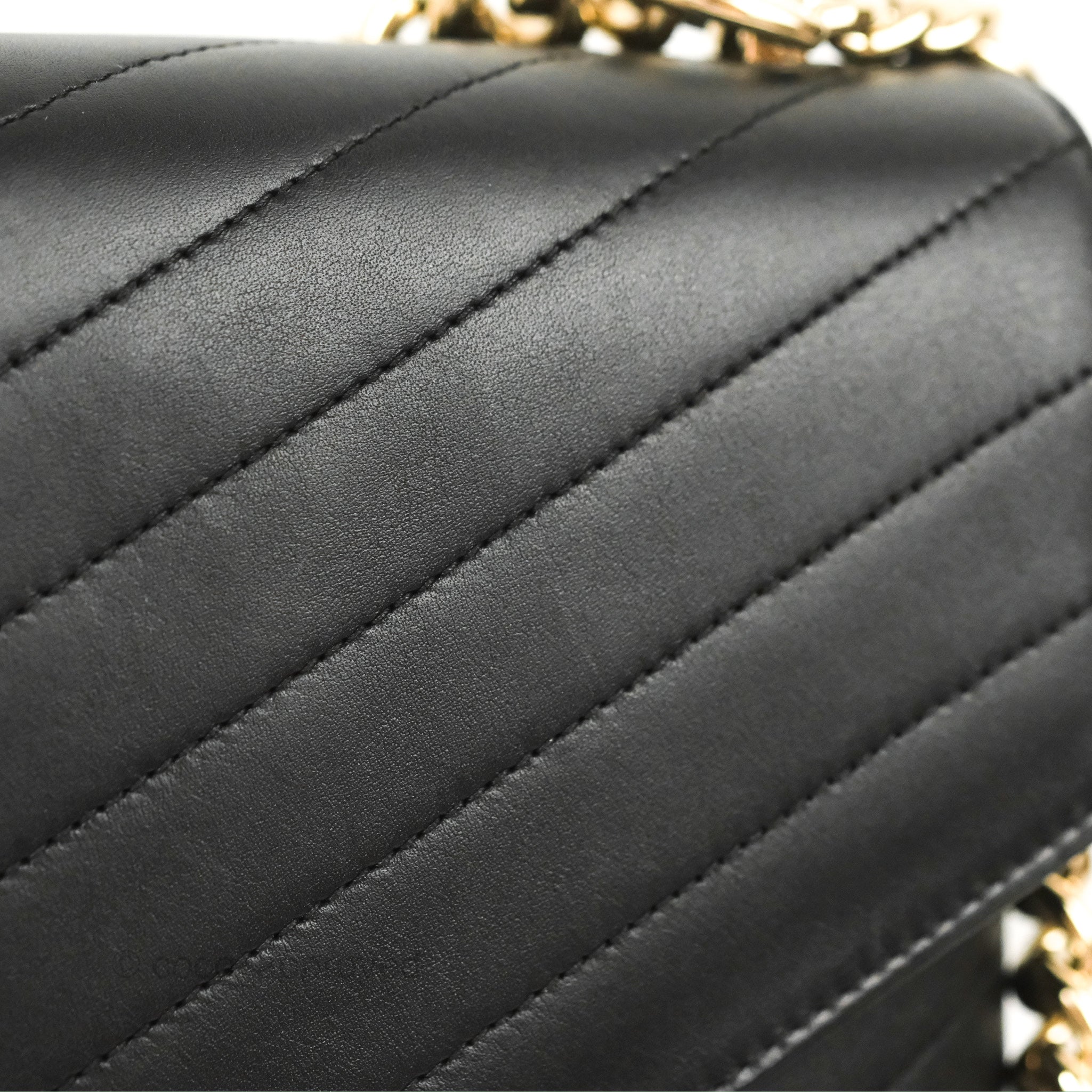 Chanel Chevron Stitched Coco Flap Bag in Black Calfskin with Gold Hardware - Luxury Crossbody Purse for Women, Perfect for Evening Events & Date Nights