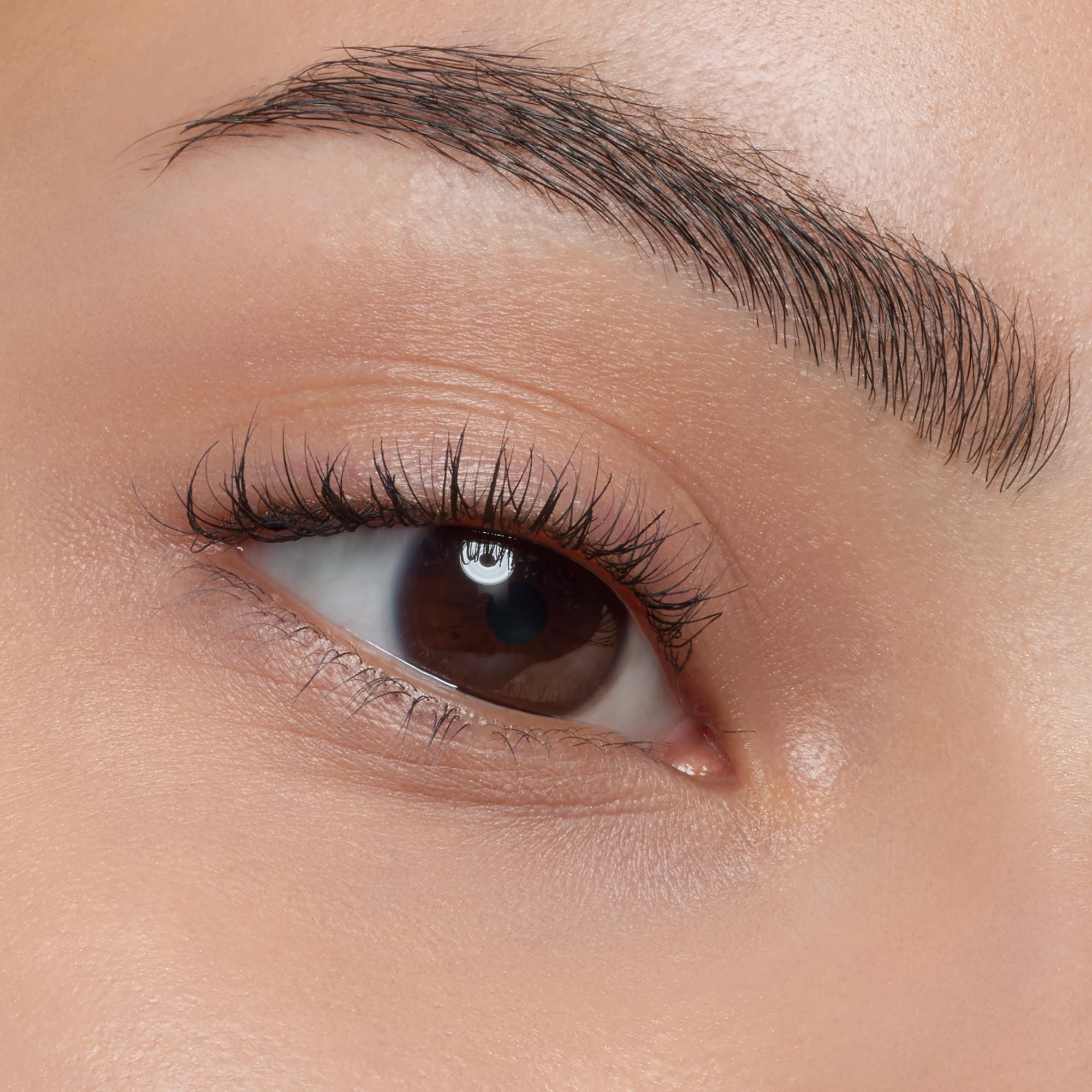 Essence Curl Fixing Lash Base Mascara Primer - Long-Lasting Curl & Definition | Vegan, Cruelty-Free, Paraben-Free | Perfect for Daytime Wear & Special Occasions