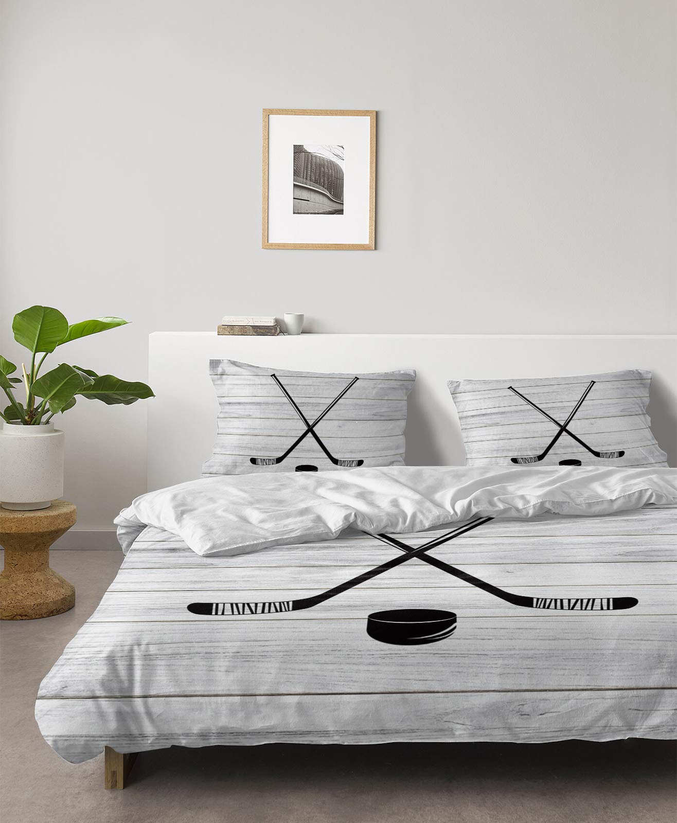 4-Piece Hockey Themed Duvet Cover Set - Full Size Ultra Soft Quilted Bedding with 2 Pillowcases - Hockey Sticks & Pucks Design on Rustic Wood Plank Background - Perfect for Sports Fans Bedroom Decor & Teen Boys Room Theme