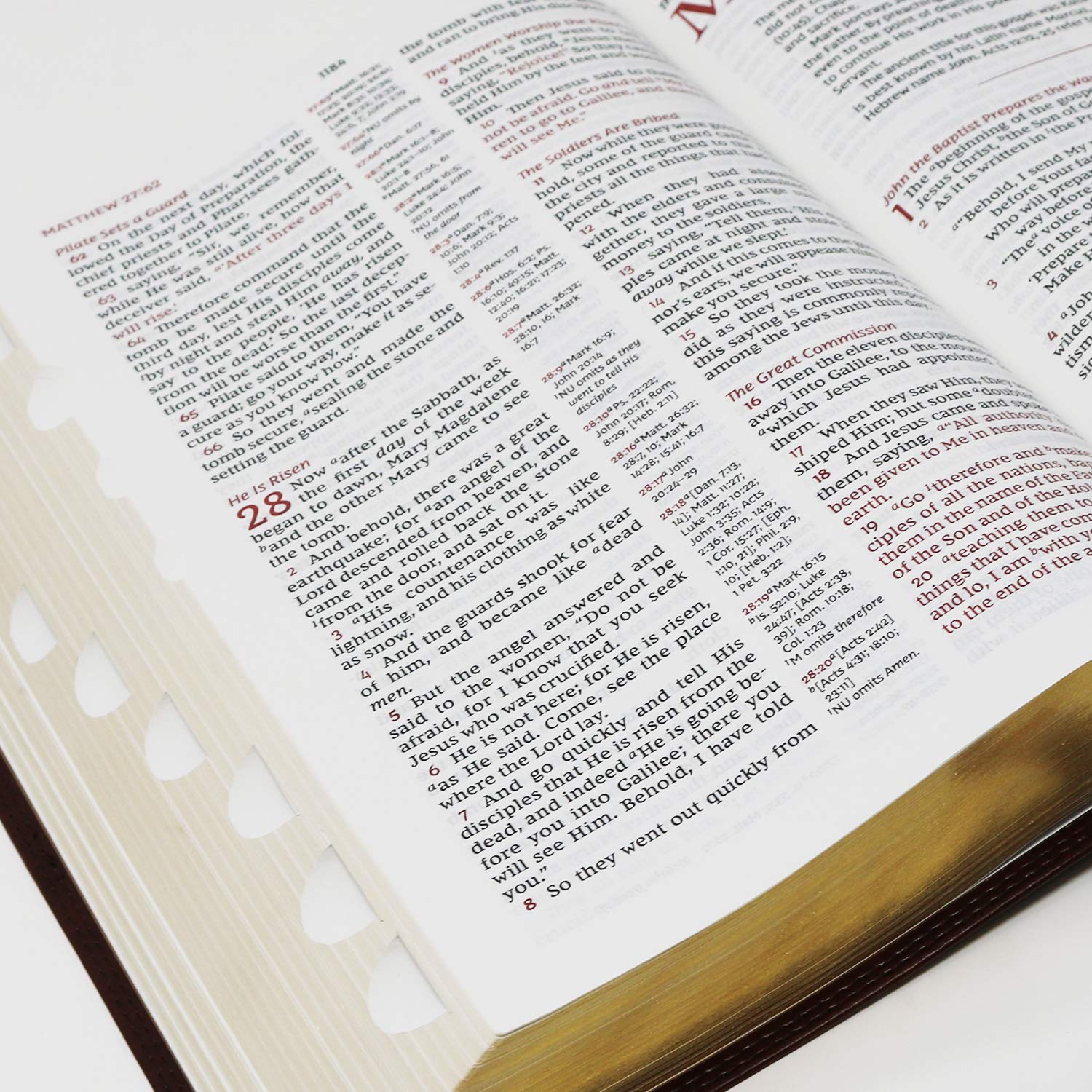 NKJV Leathersoft Bible - Red Letter, Thumb Indexed for Easy Study & Worship