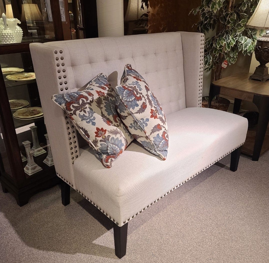 Luxury High Back Tufted Bench - Upholstered Accent Seat with Button Tufting for Living Room, Bedroom or Entryway - Elegant Home Decor Furniture for Comfortable Seating