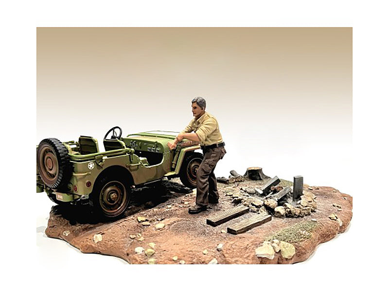 1/18 Scale 4X4 Mechanic Figure 3-Pack by American Diorama - Perfect for RC Car Enthusiasts & Model Diorama Scenes
