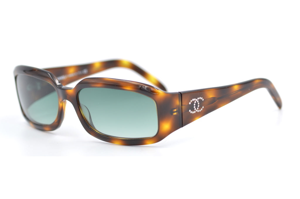 Chanel 5064 B Sunglasses - Luxury Designer Women's Shades with UV Protection & Stylish Frame - Perfect for Beach, Driving & Fashion Outfits
