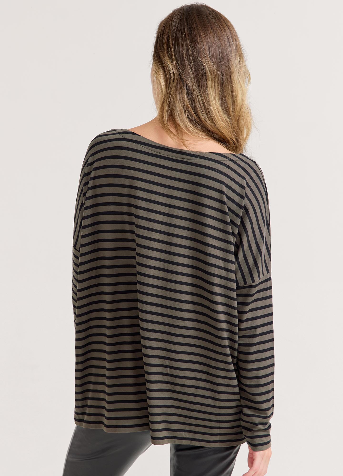 Premium Soft Cotton Long Sleeve T-Shirt for Men & Women - Comfortable Casual Wear for Everyday, Work & Layering