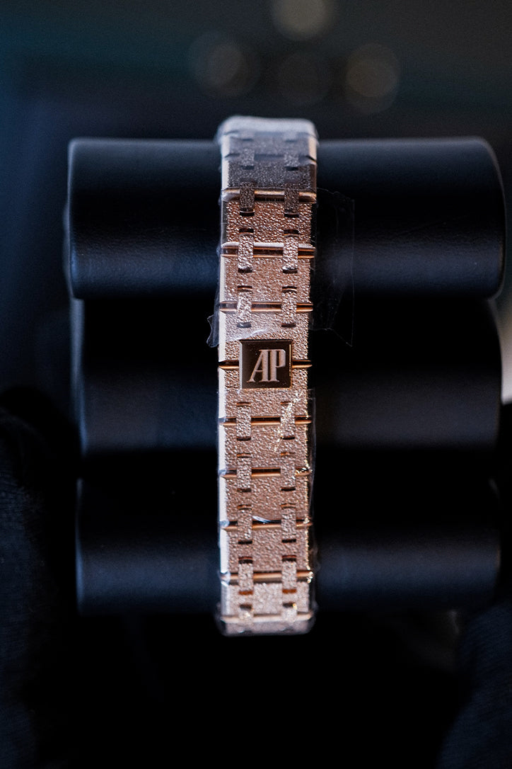 Audemars Piguet Royal Oak Mini Frosted Gold Quartz Watch 67630OR.GG.1312OR.01 - 18K Pink Gold Luxury Women's Watch for Elegant Occasions & Special Events