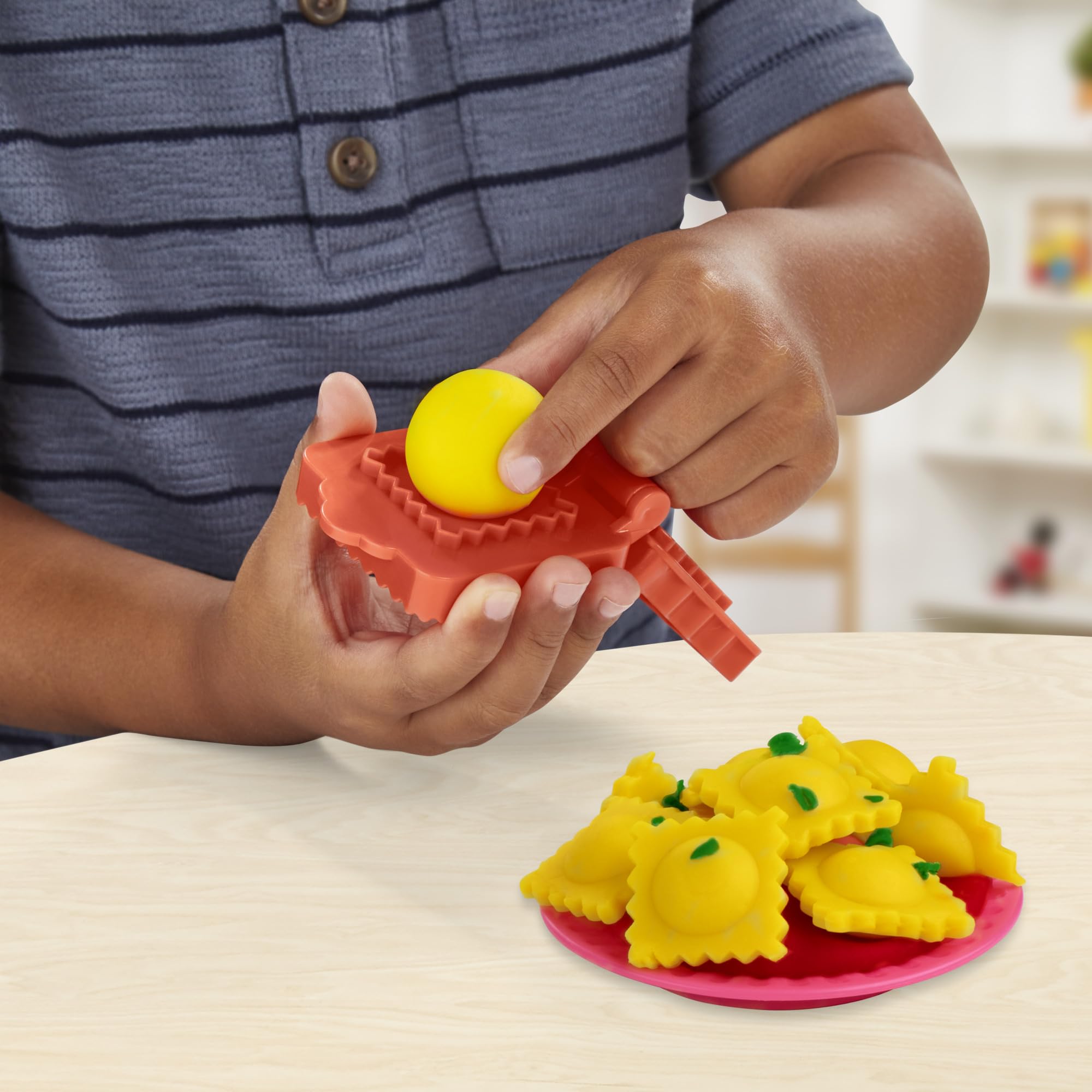 Play-Doh Pasta Dinner Playset - 35+ Realistic Kitchen Toys & Accessories for Kids Ages 3+ | Pretend Play Kitchen Set for Boys & Girls | Perfect for Role-Playing, Birthday Gifts & Preschool Learning Activities