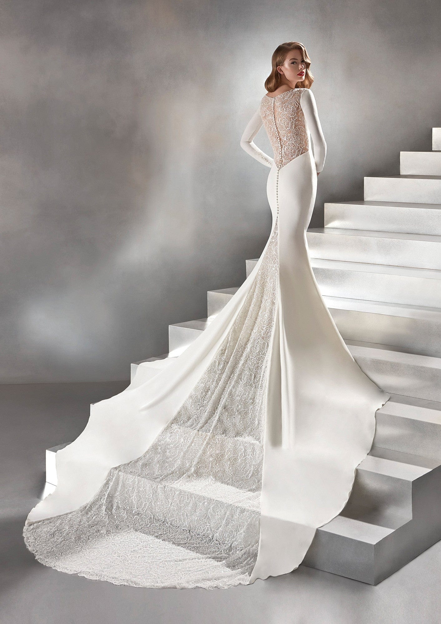 Atelier Pronovias Caceres Wedding Dress - Size 10 for Brides, Bridal Gowns & Formal Occasions