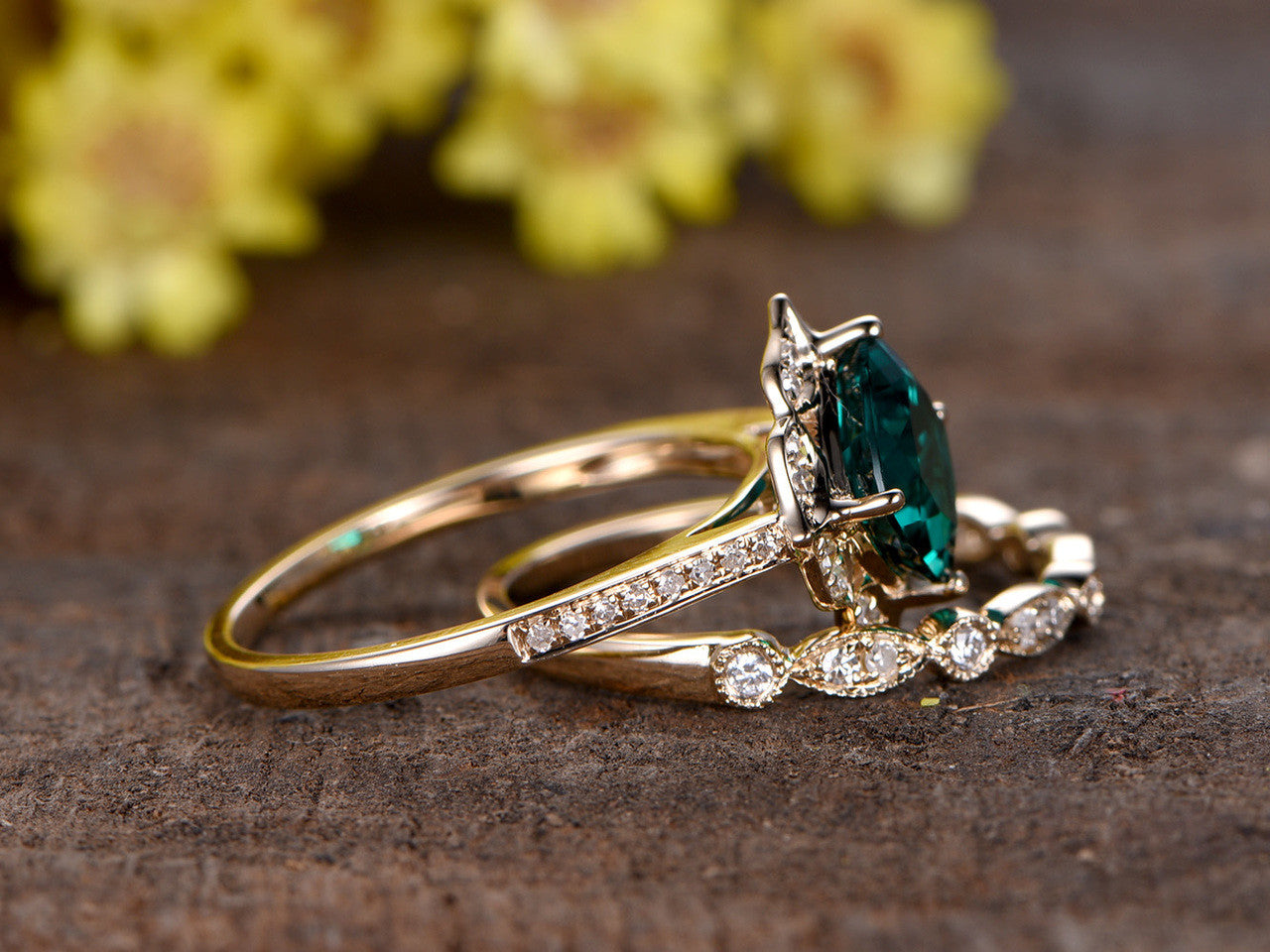 1.4 Carat Cushion Cut Emerald and Diamond Wedding Ring Set in 14k Yellow Gold - Vintage Style Bridal Eternity Band for Engagement, Anniversary & Special Occasions