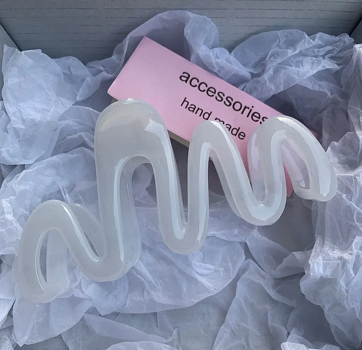 Jelly Wave Hair Claw Clip - Non-Slip Large Hair Clips for Women, Strong Hold Hair Accessories for Thick Hair - Perfect for Ponytails, Buns, and Updos (Set of 3)