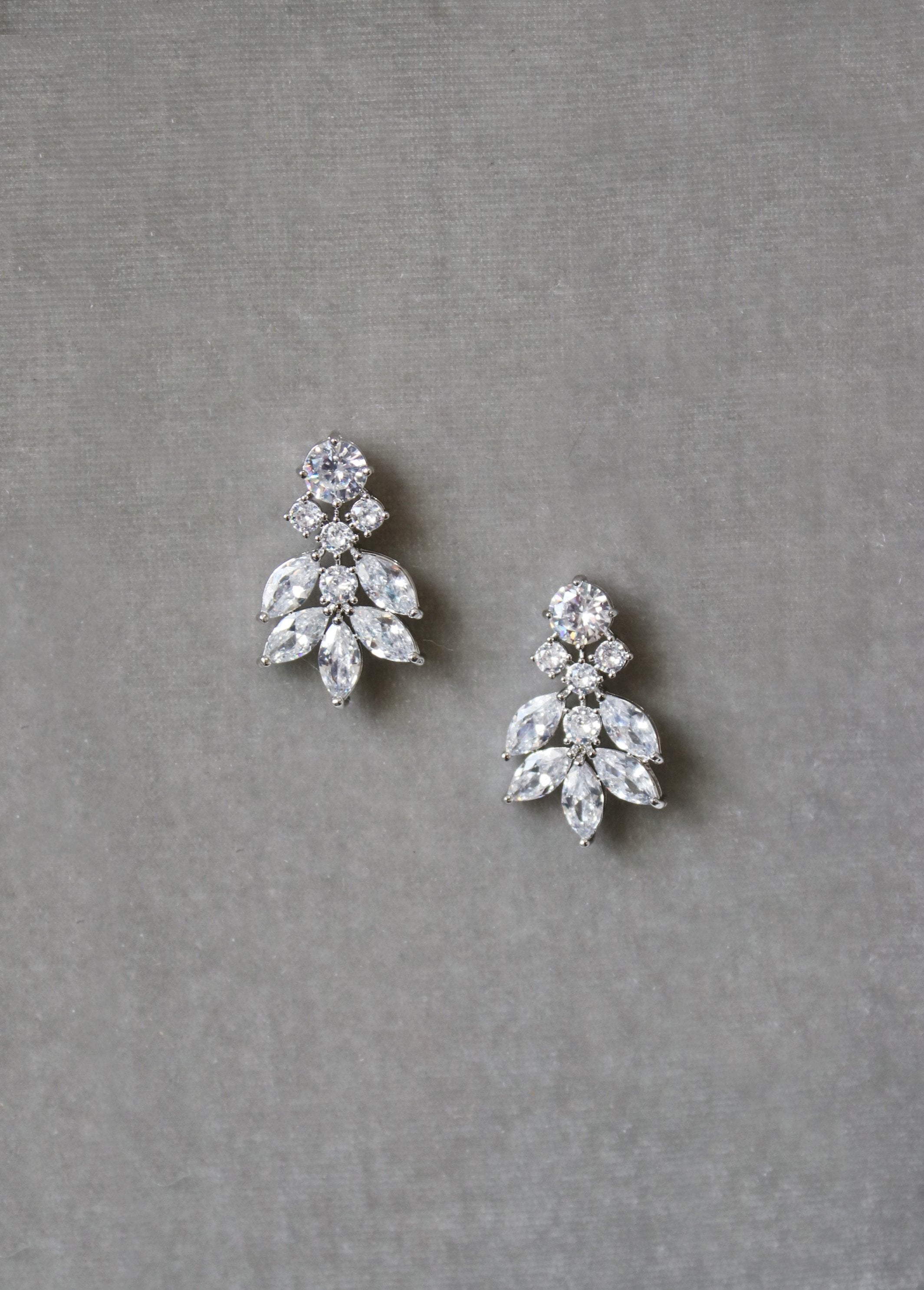 CRESSIDA Rose Gold Simulated Diamond Cluster Earrings for Women - Elegant Cubic Zirconia CZ Stud Earrings for Wedding, Party & Special Occasions