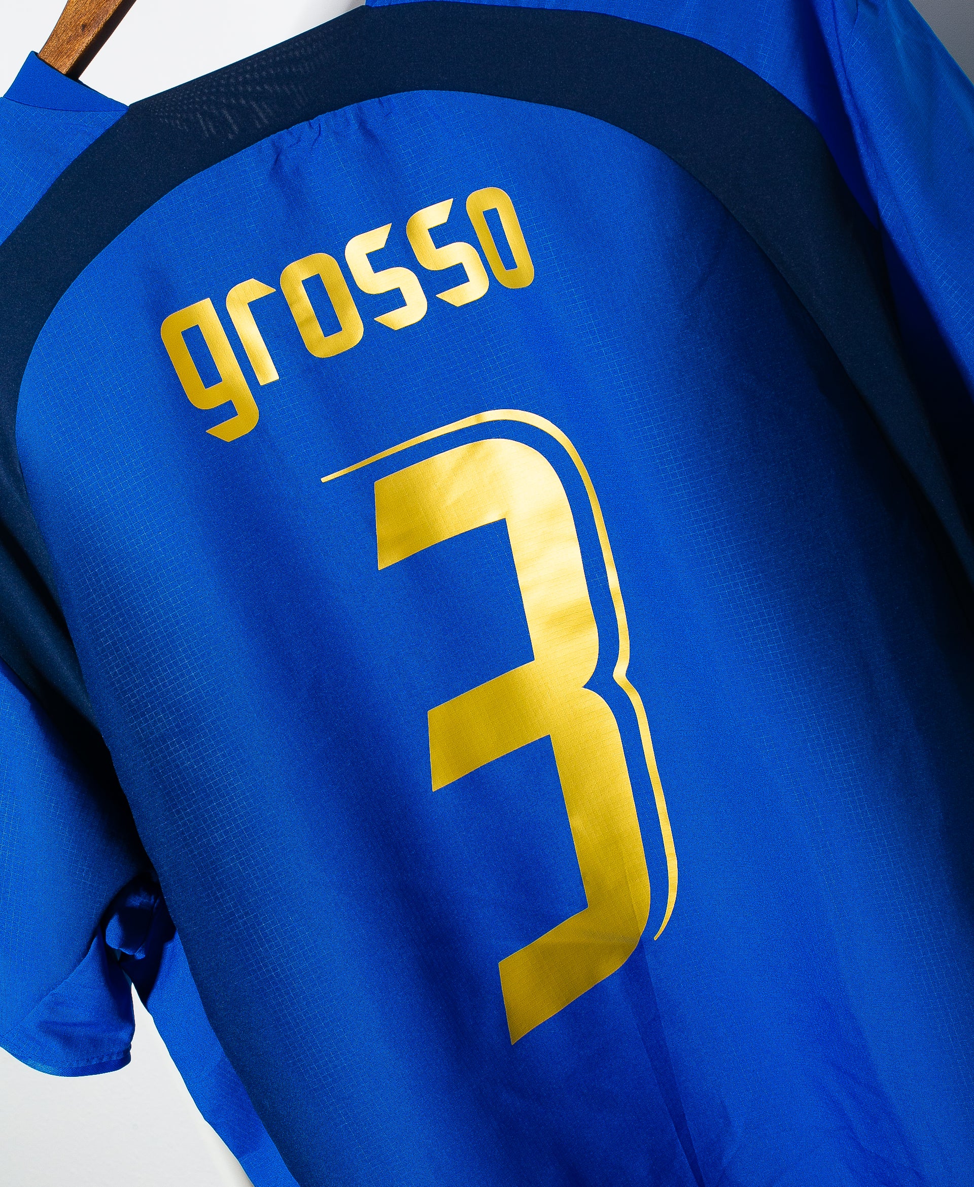 2003 Italy Home #3 Grosso Jersey (XL) - Authentic Soccer Shirt for Fans & Collectors - Perfect for Matches, Gifts & Sports Memorabilia