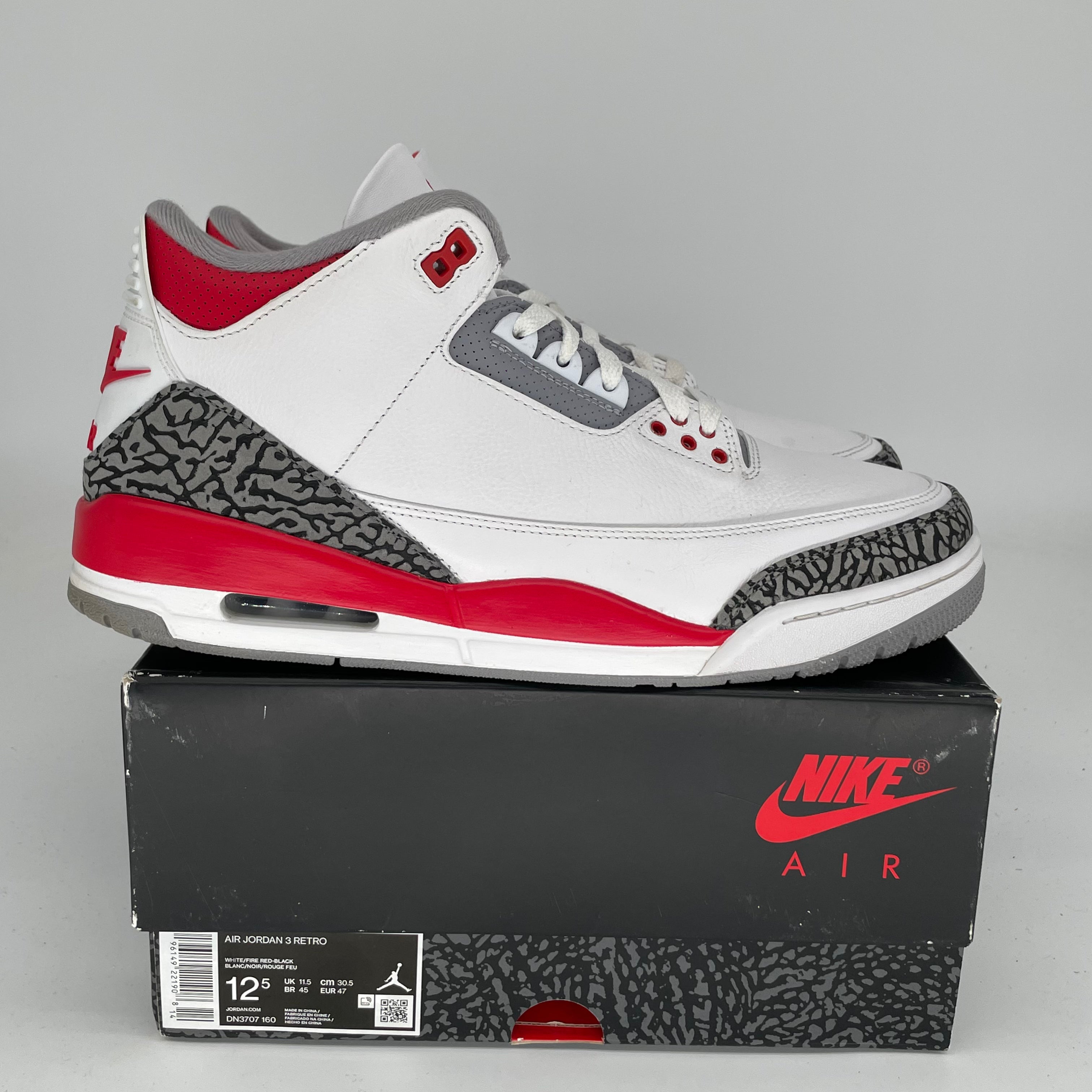 Original Air Jordan 3 Retro 'Fire Red' Men's Basketball Shoes Size 12.5 DN3707-160 - Perfect for Sneaker Collectors & Streetwear Fashion