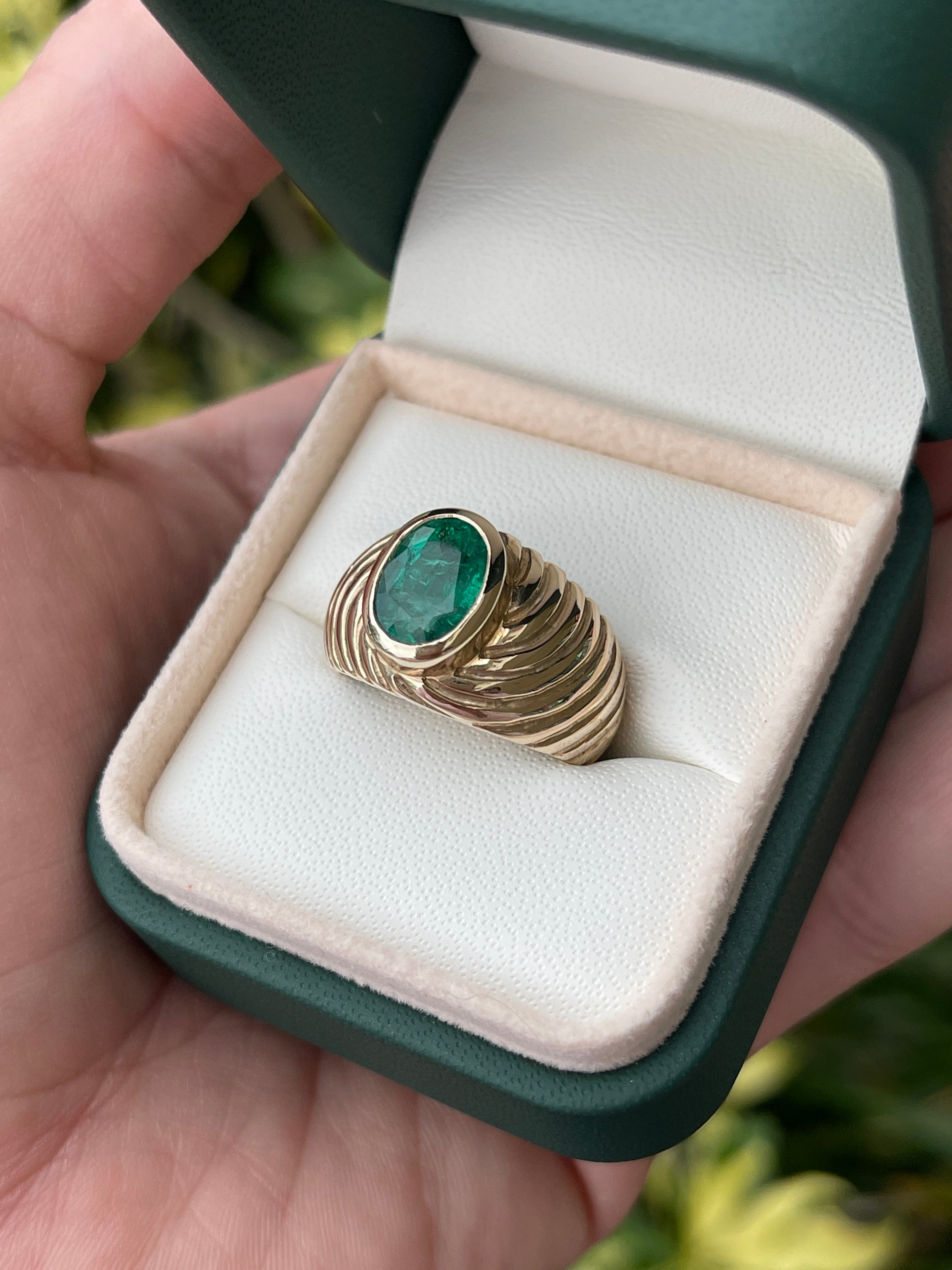 3.0ct Natural Emerald Oval Cut 14K Gold Solitaire Ring for Men - Perfect for Weddings, Engagements & Special Occasions