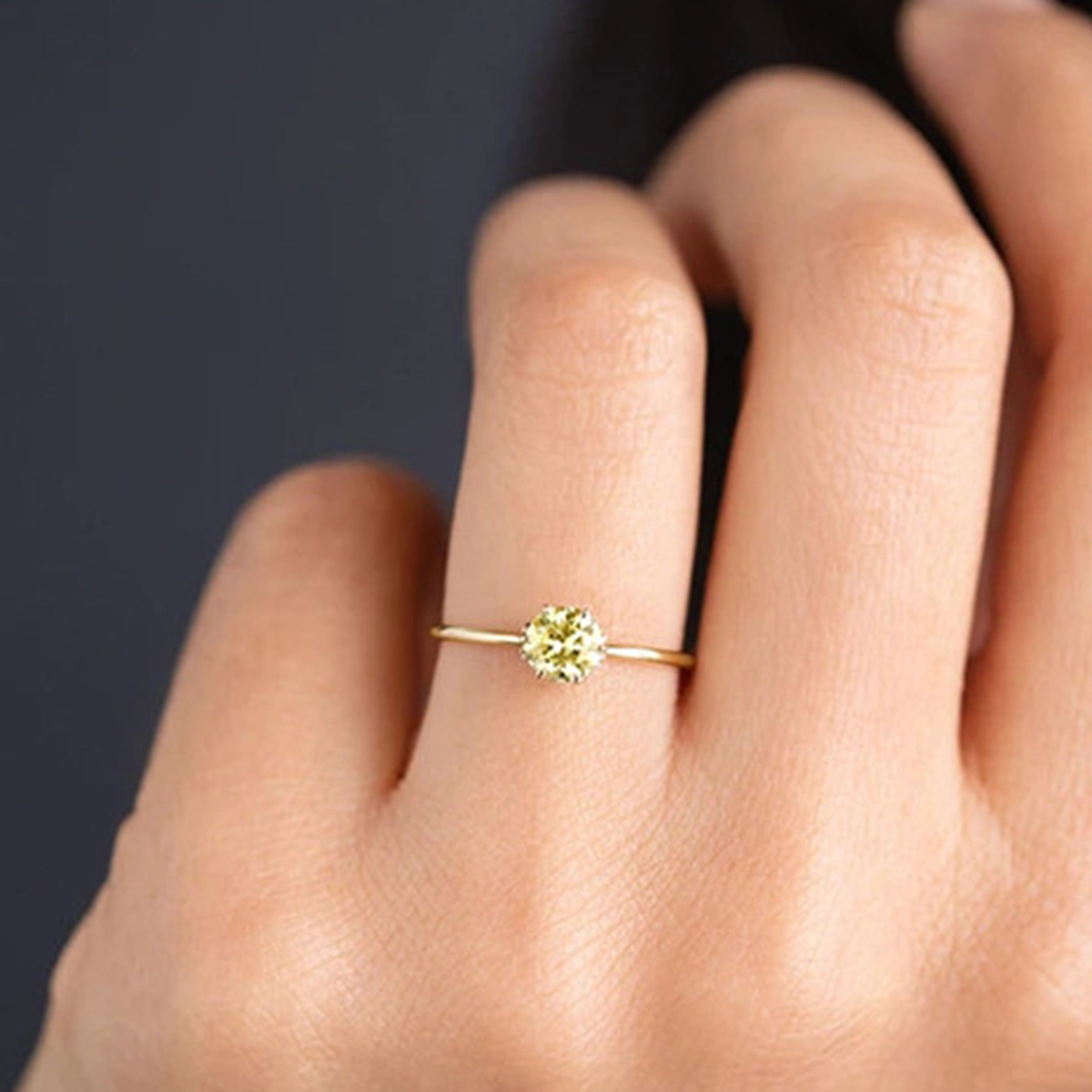 Rose Promise: Round Cut Moissanite Ashes Ring for Women - Elegant Memorial Jewelry for Loved Ones | Perfect for Remembrance, Sympathy Gifts & Special Occasions