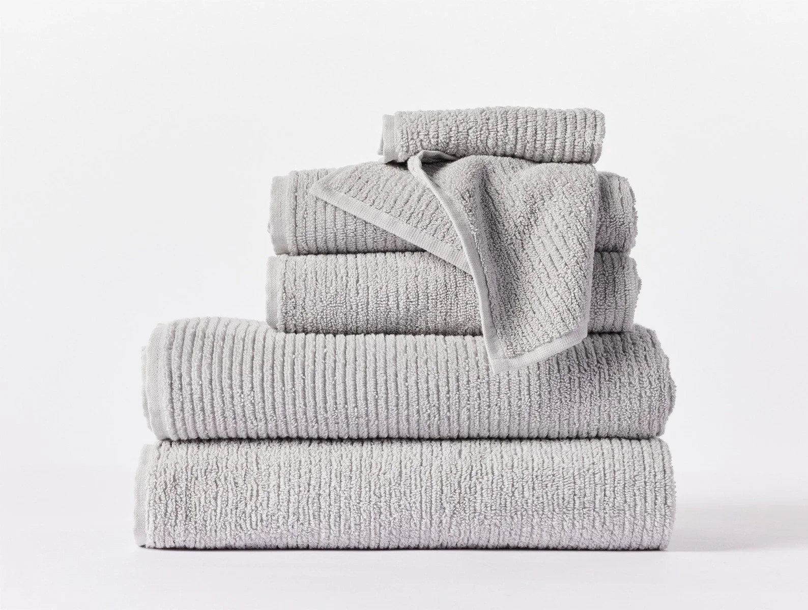 Organic Cotton Bath Towels & Bath Mat Set - Ultra Soft, Absorbent & Eco-Friendly for Spa, Bathroom & Beach Use