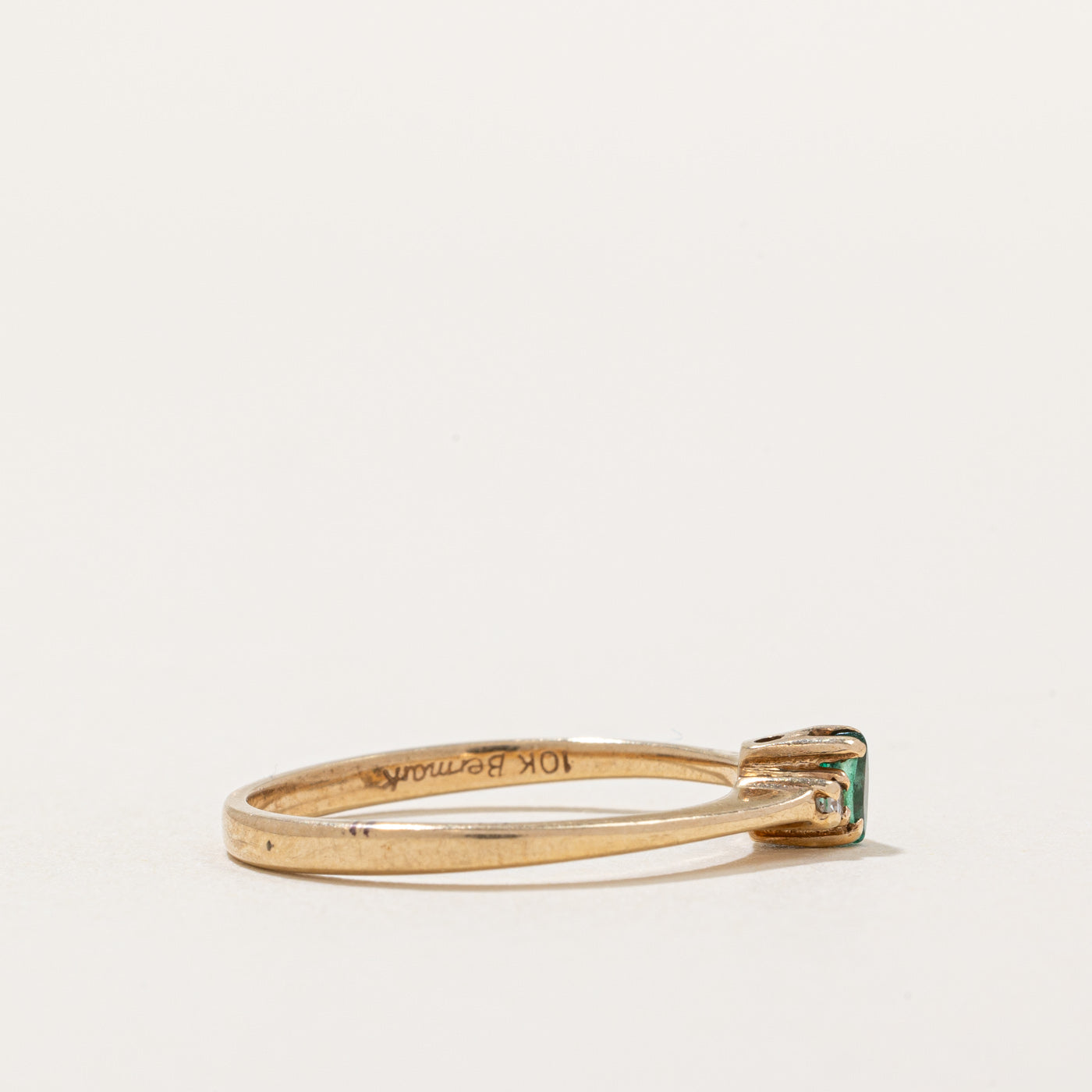 Emerald & Diamond Ring - 0.04ct Emerald & 0.01ctw Diamond Engagement Ring for Women, Size 7.25, 14K Gold Wedding Band, Perfect for Proposals, Anniversaries & Special Occasions