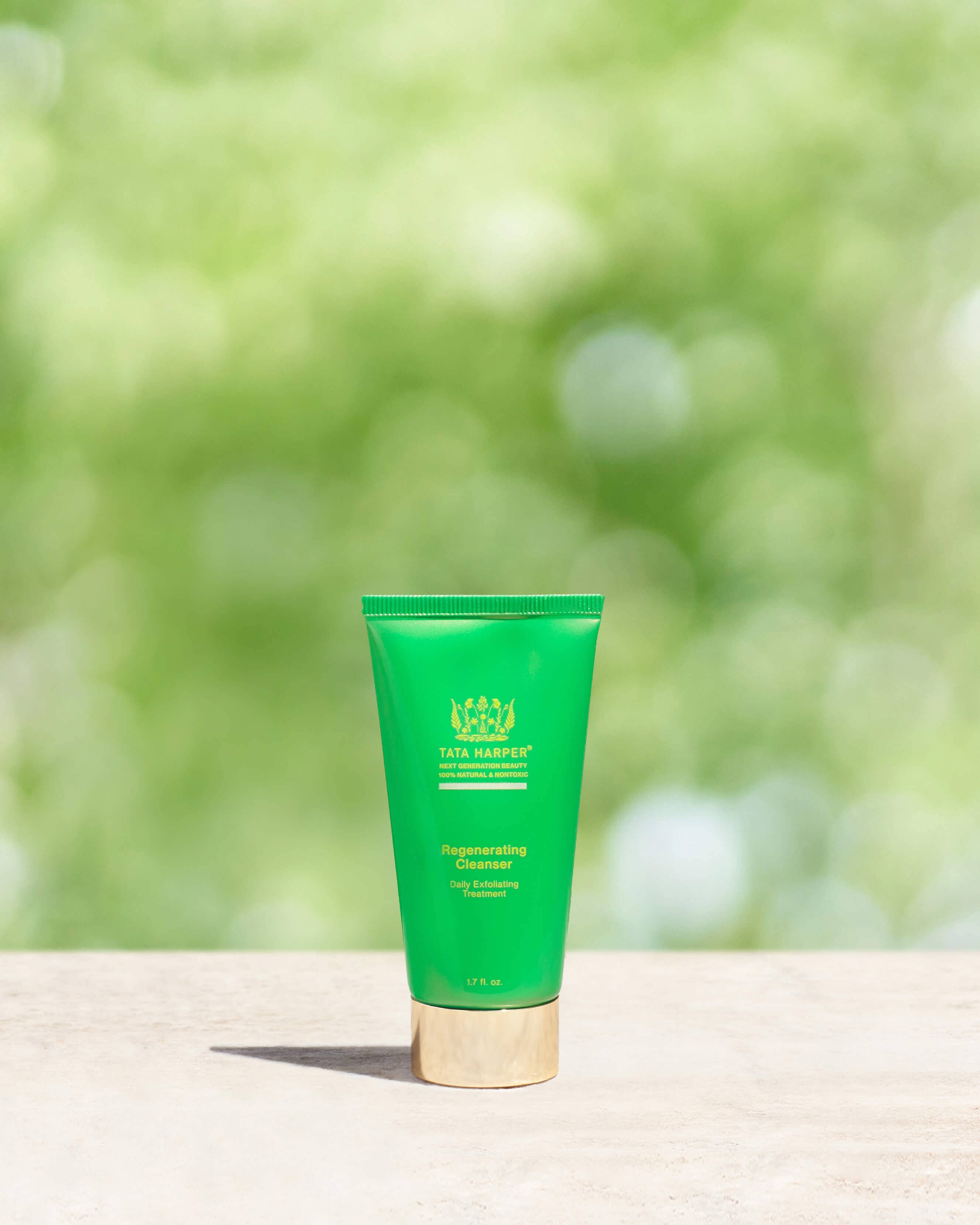 Best Regenerating Facial Cleanser for Glowing Skin - Gentle Exfoliating & Hydrating Face Wash - Perfect for Daily Skincare Routine & Anti-Aging Care