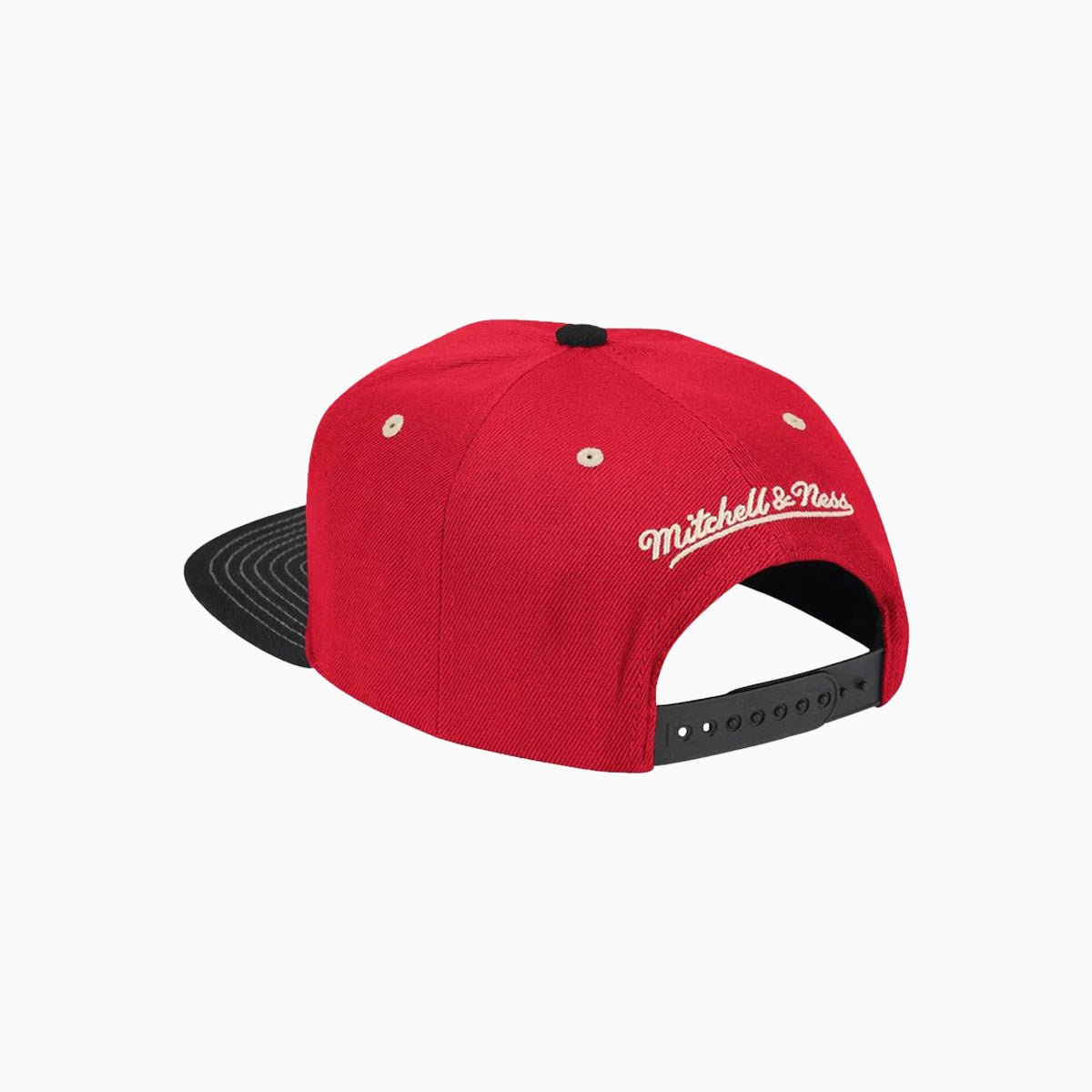 Chicago Bulls NBA Snapback Hat with Contrast Stitch - Official NBA Licensed Cap for Men & Women - Perfect for Basketball Games, Streetwear Fashion & Sports Fans