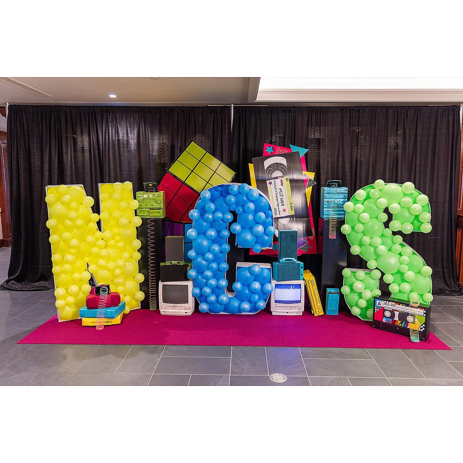 Fun Express 2-Piece 3D Magic Cube Stand - Large Novelty Party Decorations for Birthdays, Weddings & Events - Perfect for Table Centerpieces & Photo Backdrops