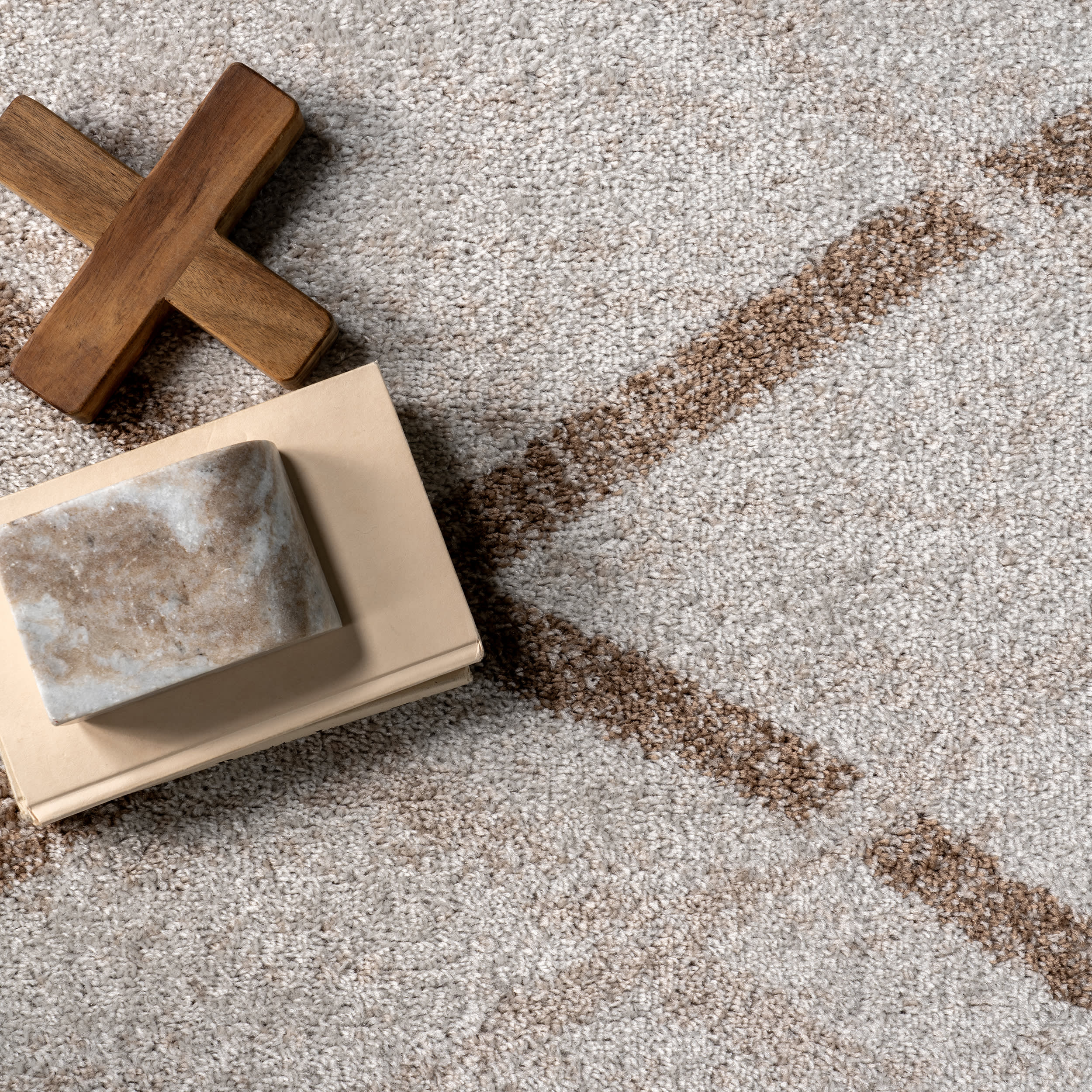 Broken Lattice Pattern Area Rug - Light Brown Shaggy Carpet for Living Room, Bedroom & Home Decor