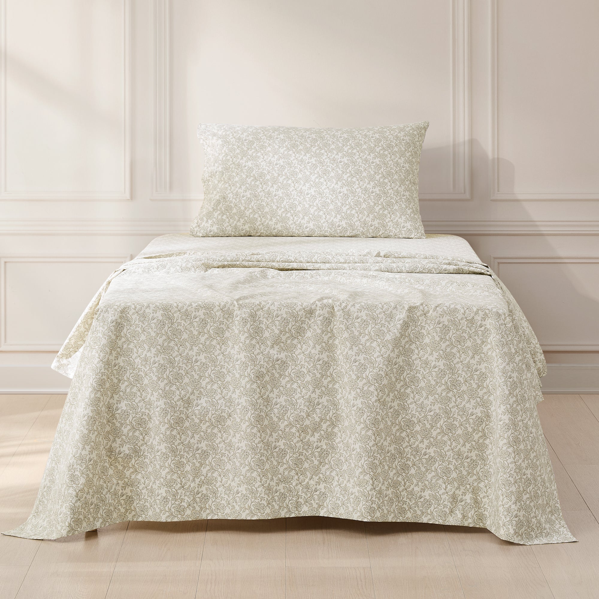 Zara Floral Print 100% Cotton Bed Sheet Set - Queen Size, 4-Piece Set for Soft & Breathable Bedding | Perfect for Master Bedroom, Guest Room & Dormitory