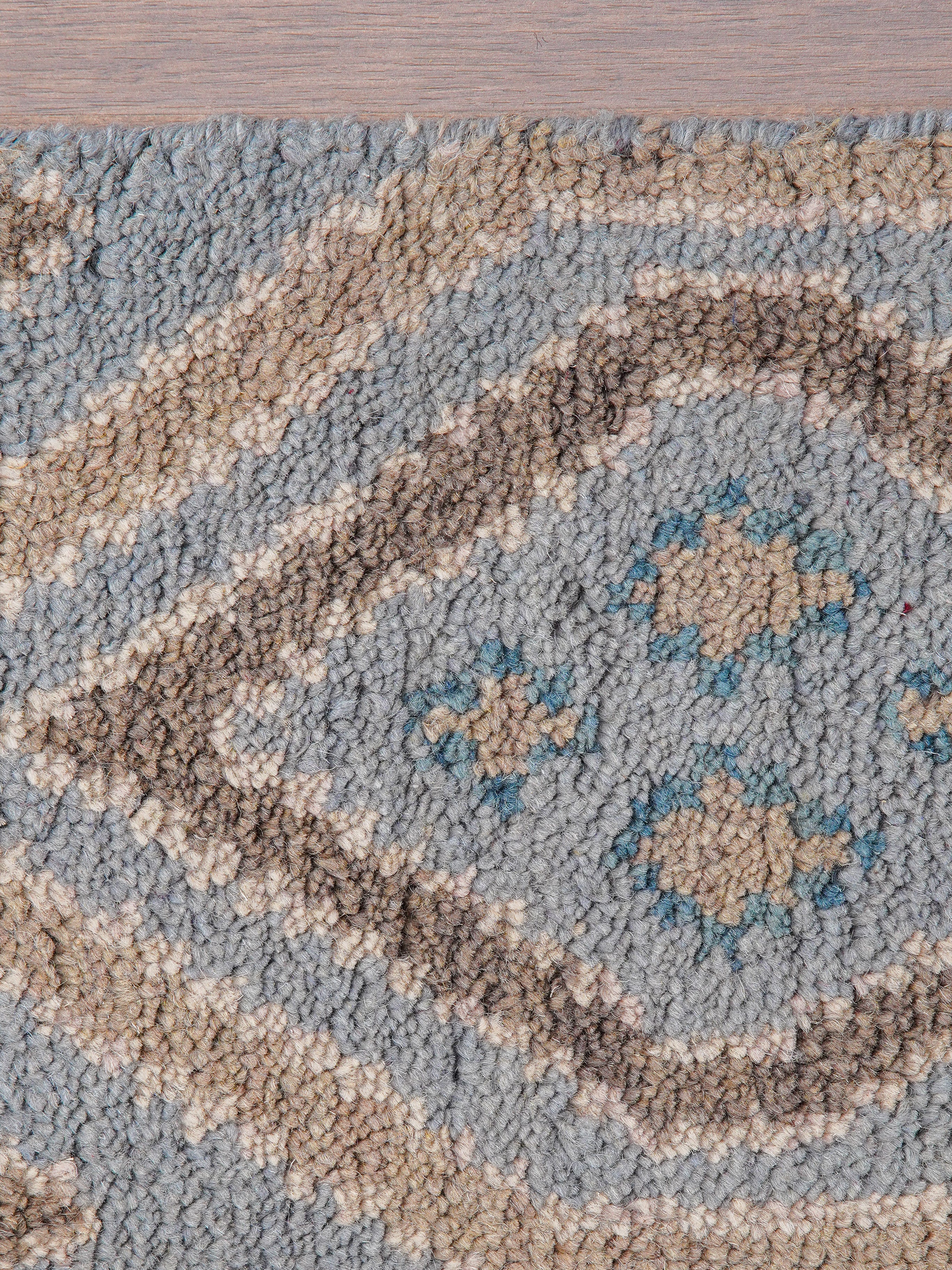 Premium Hand-Knotted Honeycomb Rug - Soft & Durable Wool Carpet for Living Room, Bedroom, or Office Decor