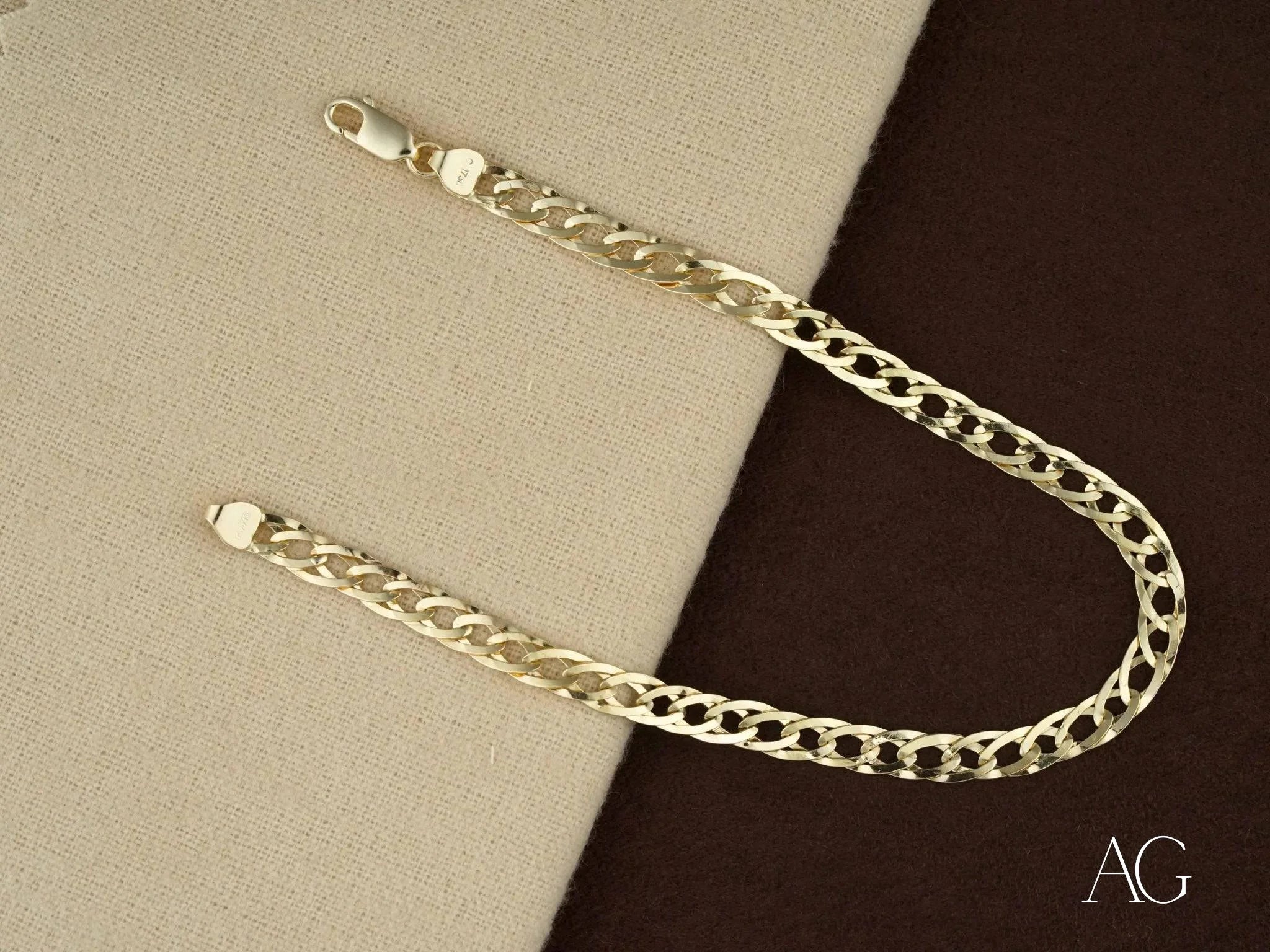 Golden Elegance Double Flated Link Bracelet for Women - Stylish & Sophisticated Jewelry Gift for Parties, Weddings & Special Occasions