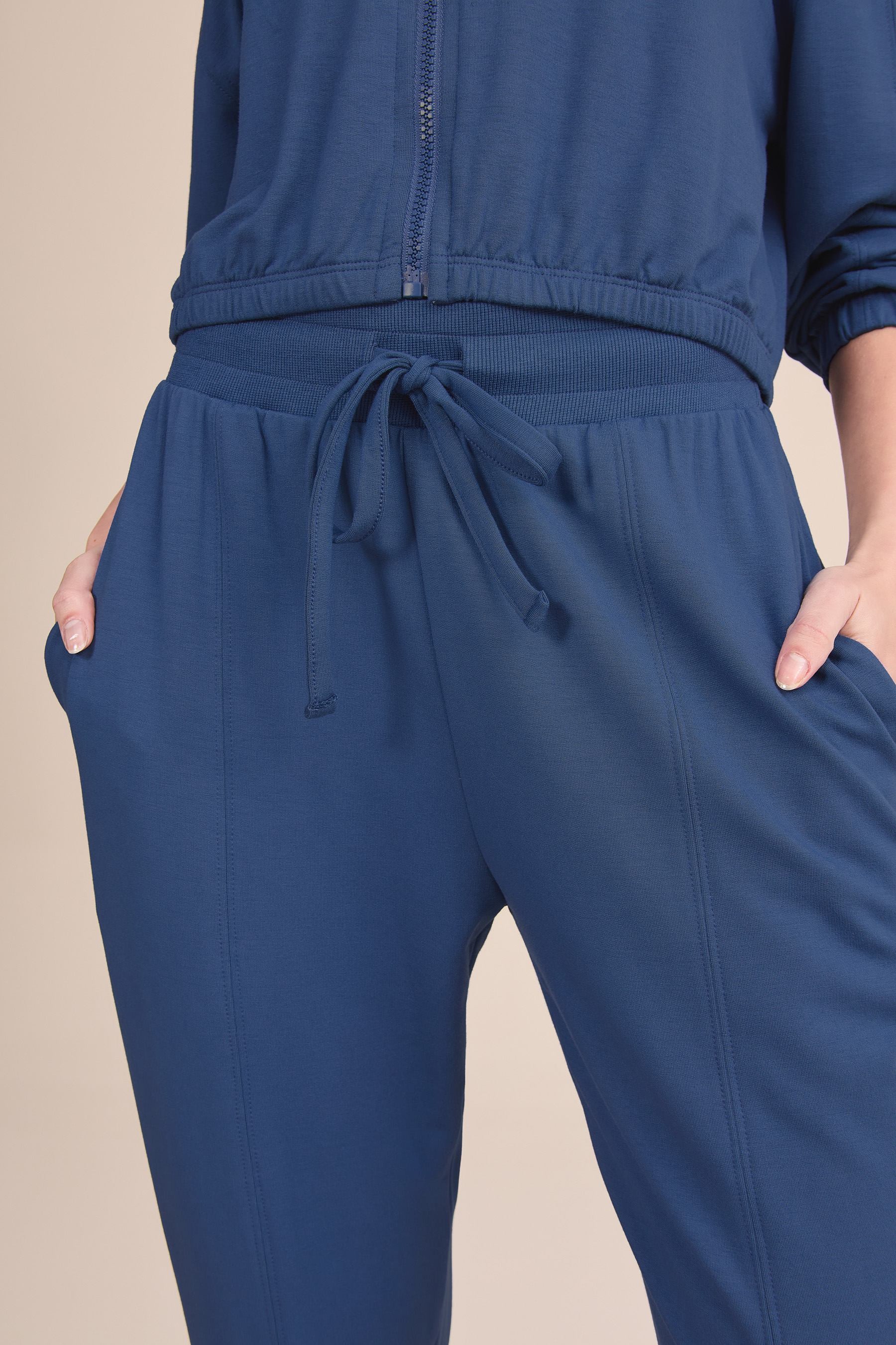 Stylish Urban Fleece Jogger Pants for Men & Women - Comfortable Lounge & Workout Pants - Perfect for Running, Yoga, and Casual Wear