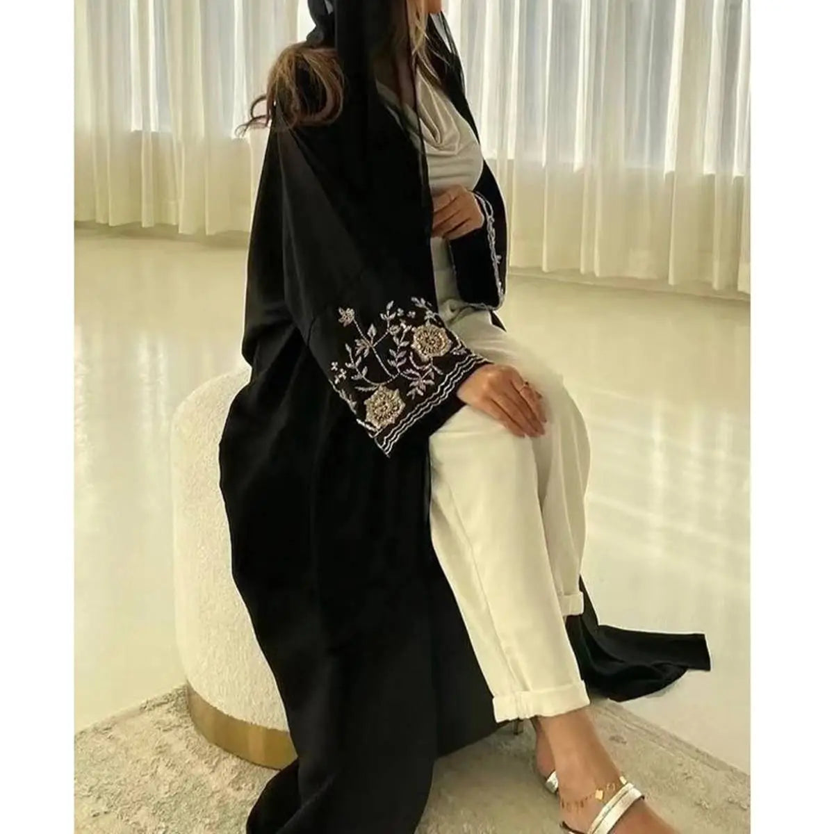 Elegant Muslim Women's Floral Embroidered Open Abaya Dress with Long Sleeves - Perfect for Prayer, Modest Fashion, and Special Occasions