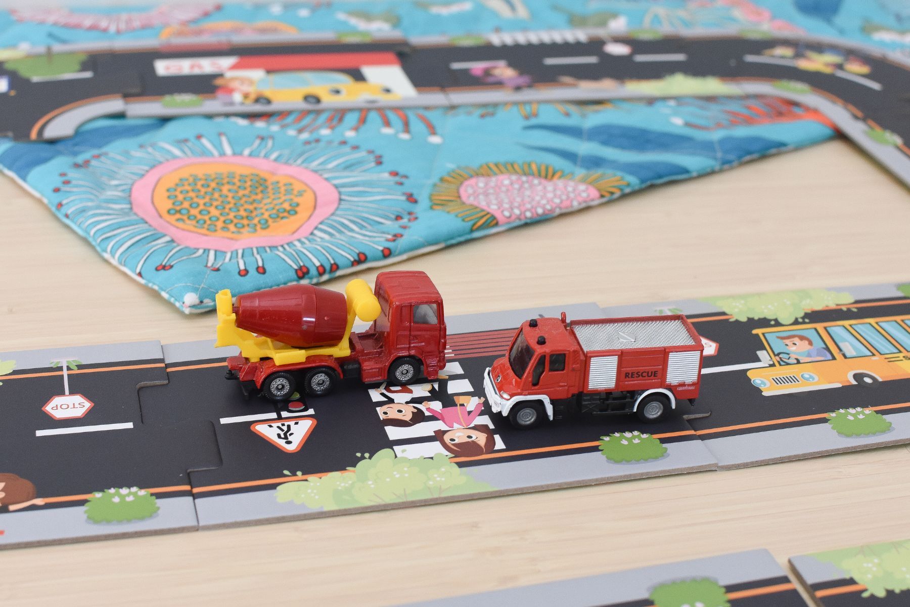 City Road 21 Piece Puzzle Play Set for Kids - Educational Toddler Toy with Vehicles & Buildings - Perfect for Preschool Learning & Family Game Night