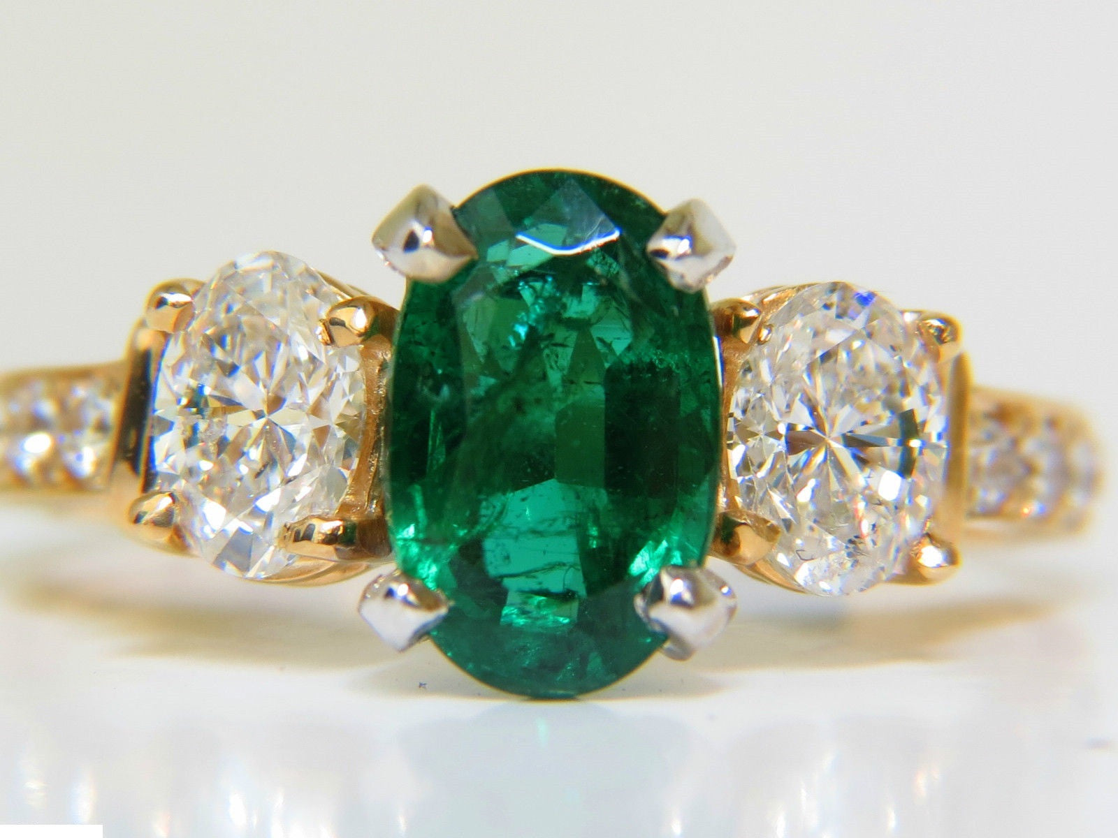 3.20ct Natural Emerald and Diamond Ring in 14K Gold - Classic Elegance for Engagement, Wedding, or Anniversary Gifts (Zambian Emerald, A+ Quality)