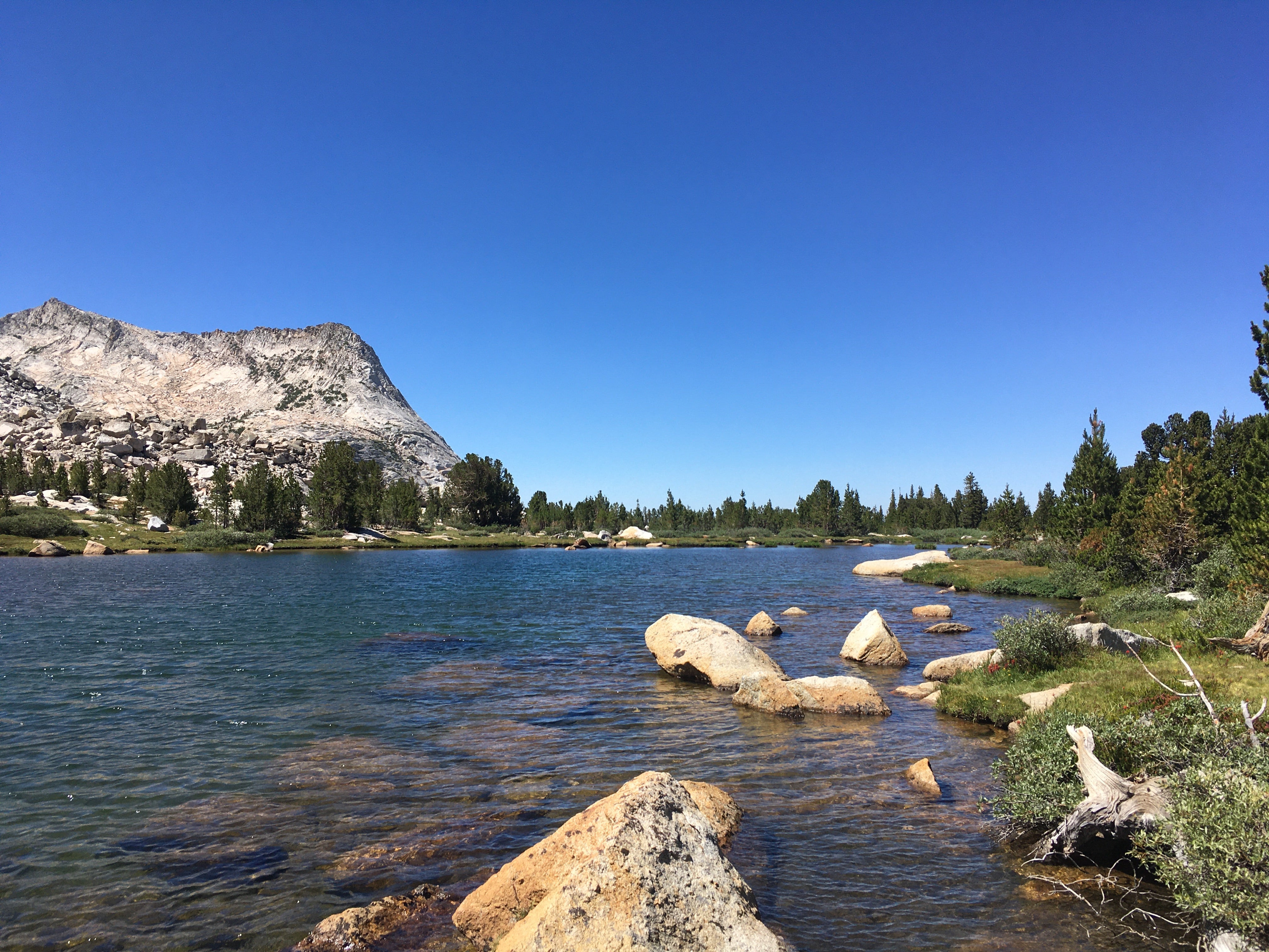 Best Lightweight Backpacking Gear for Yosemite National Park - Vogelsang High Sierra Camp Essentials | Hiking & Camping Equipment