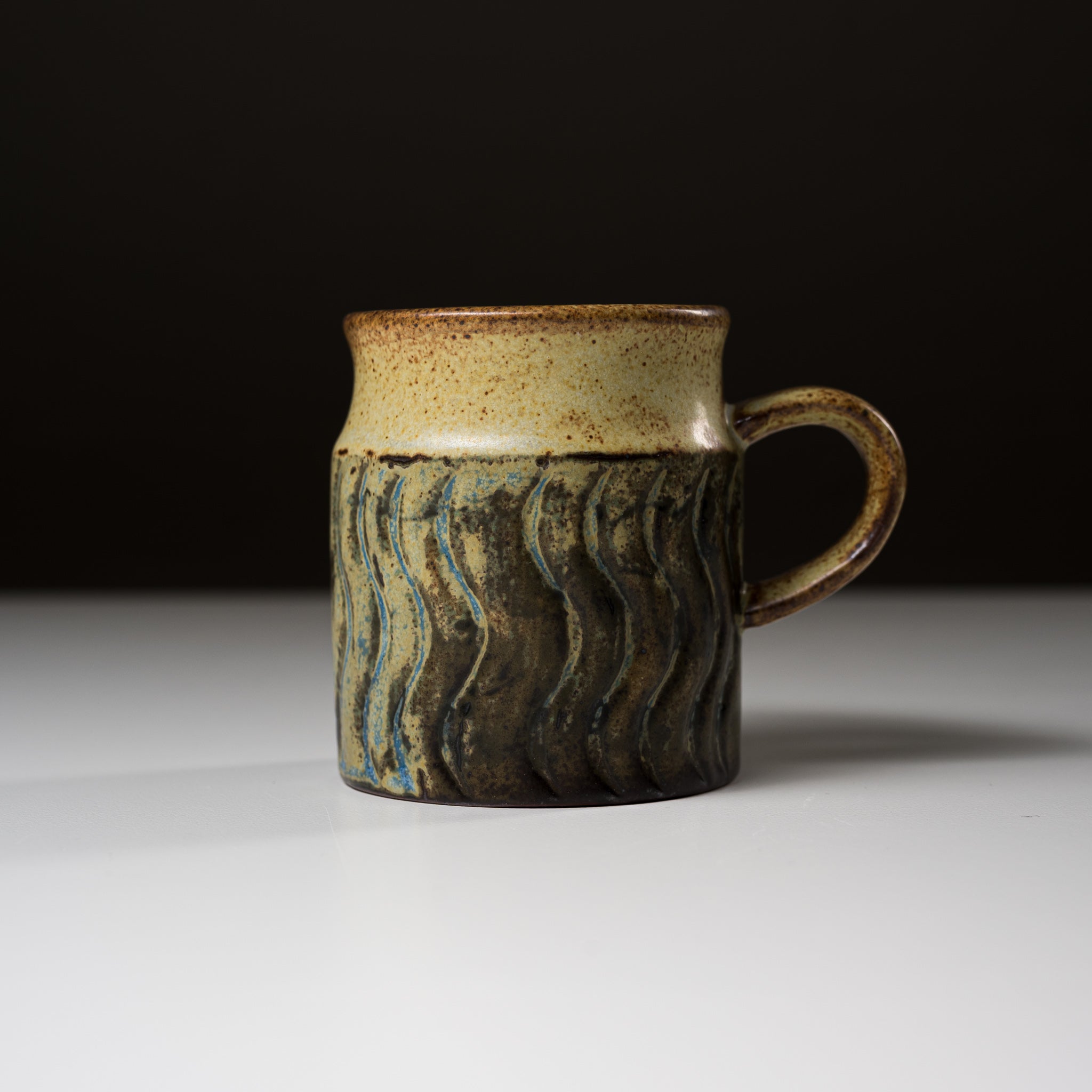Seto Ware KASHIWA Wave Small Mug Cup 140ml - Authentic Japanese Ceramic Tea Cup for Matcha, Coffee & Hot Beverages - Perfect for Home, Office & Gift Giving