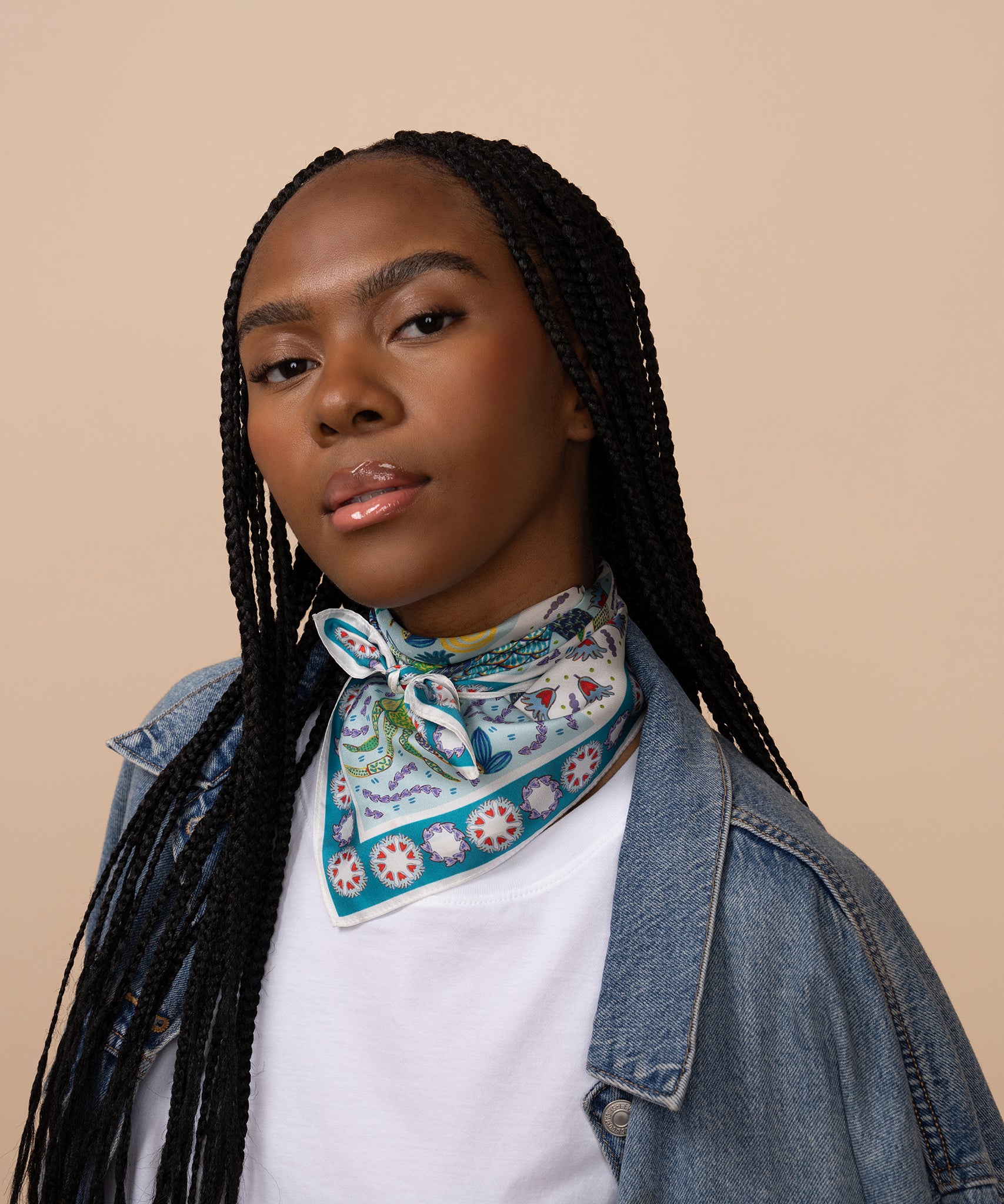 Stylish Crab Print Silk Bandana for Women & Men - Fashionable Head Scarf, Hair Accessory, Neck Wrap - Perfect for Outdoor Activities, Beach, Travel & Casual Wear
