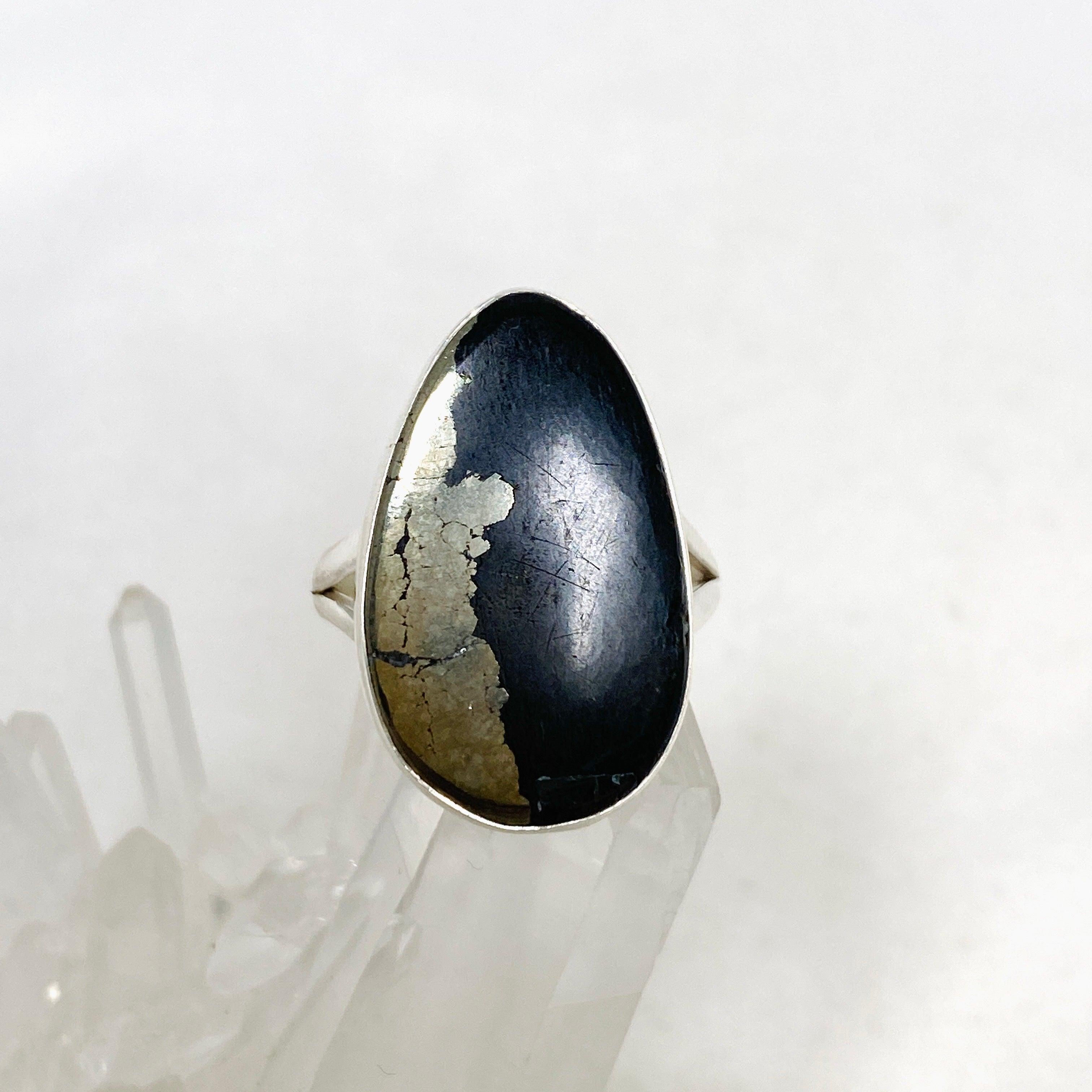 Healer's Gold Freeform Split Band Ring - Size 9 - KRGJ3202 - Perfect for Boho Jewelry Lovers & Spiritual Healing Practices