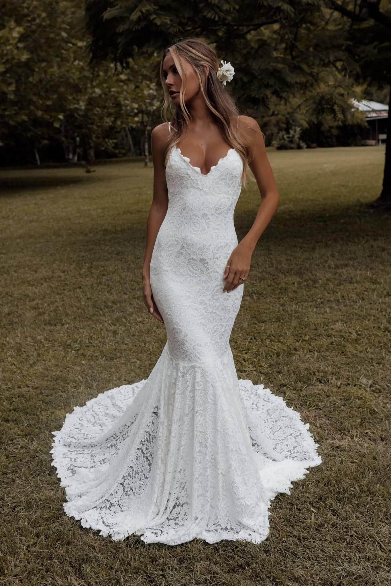 2024 Elegant Lace Beach Wedding Dresses for Bride - Long Mermaid Bridal Gowns for Women | Perfect for Destination Weddings, Beach Ceremonies & Romantic Photoshoots