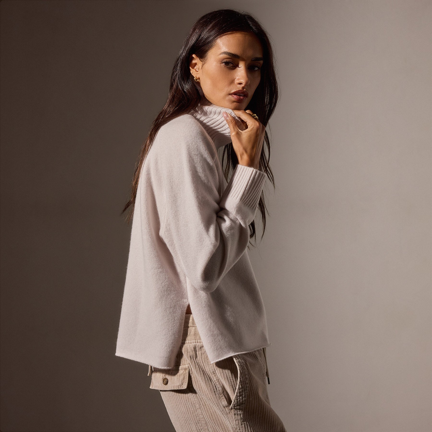 Luxury Cashmere Turtleneck Sweater with Pearl Accents - Soft Warm Winter Pullover for Women - Perfect for Office, Date Night & Holiday Gatherings