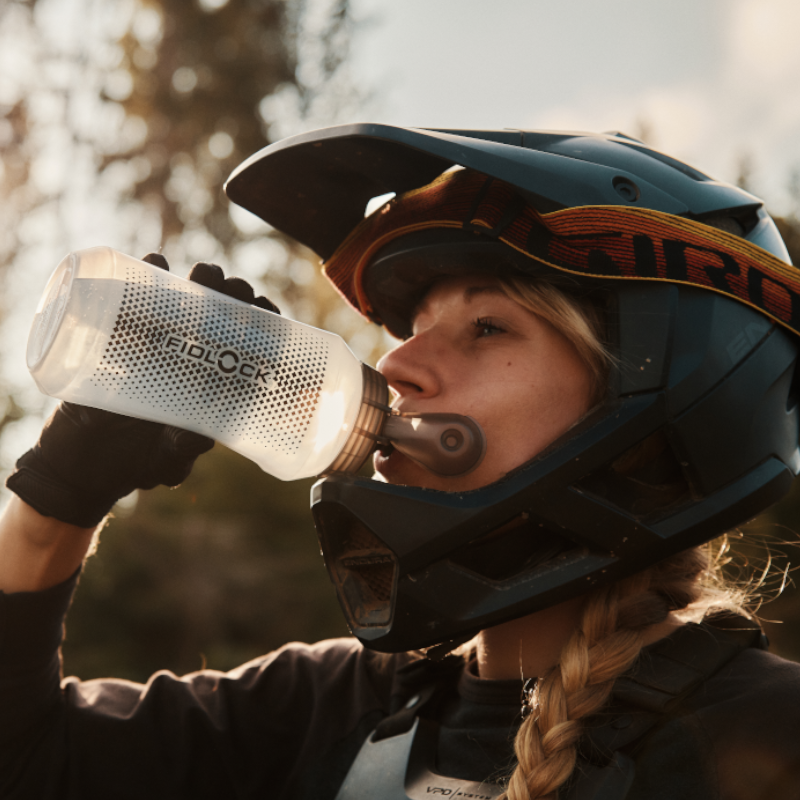 Fidlock Twist 750 Compact Water Bottle with Bike Mount - Leak-Proof Cycling Hydration for Road & Mountain Bikes | Perfect for Commuting, Workouts & Outdoor Adventures