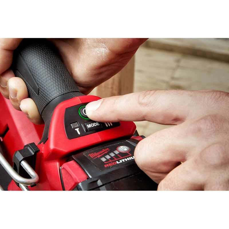 M18 FUEL 18V Lithium-Ion Brushless Cordless 21-Degree Framing Nailer Kit (2744-21) - Perfect for Framing, Roofing, and Deck Building Projects