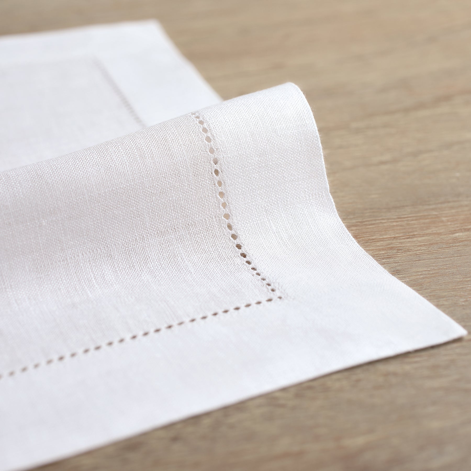 Elegant Classic Hemstitch Placemats Set of 4 - Premium Linen Table Mats for Dining Room Decor - Perfect for Thanksgiving, Christmas Dinner & Formal Entertaining