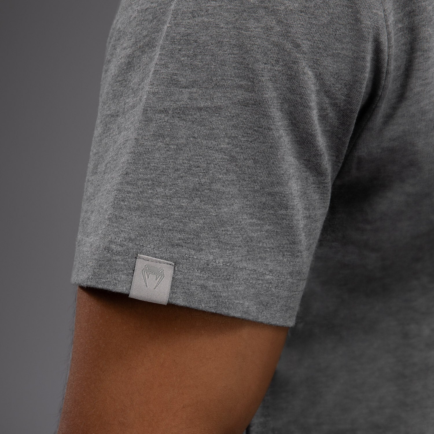Venum Silent Power T-Shirt for Men - Breathable & Lightweight Training Tee - Cloudy Grey - Perfect for MMA, Gym & Streetwear