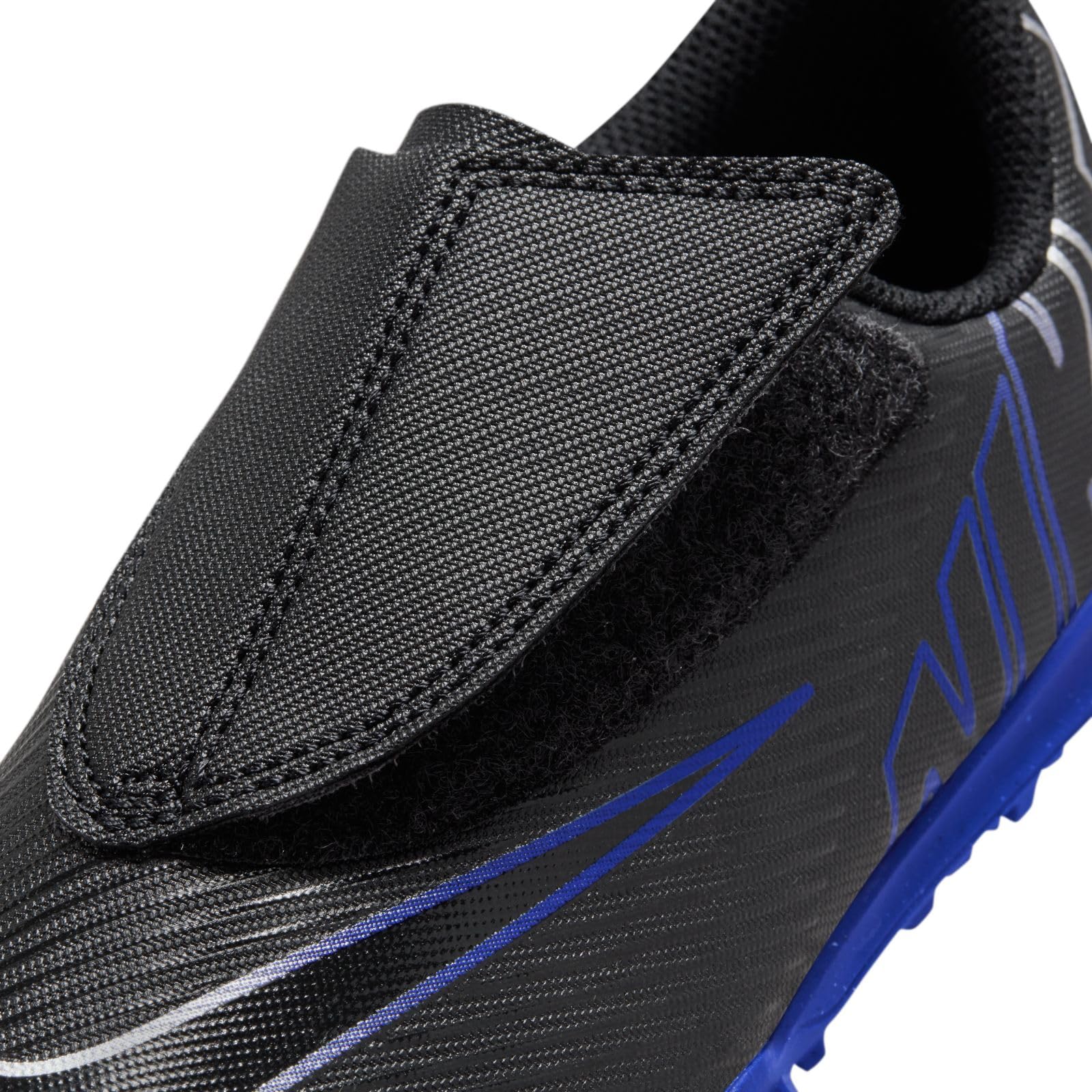 Nike Youth Football Soccer Cleats for Boys - Lightweight & Durable for Training & Matches | Perfect for Grass & Turf Fields