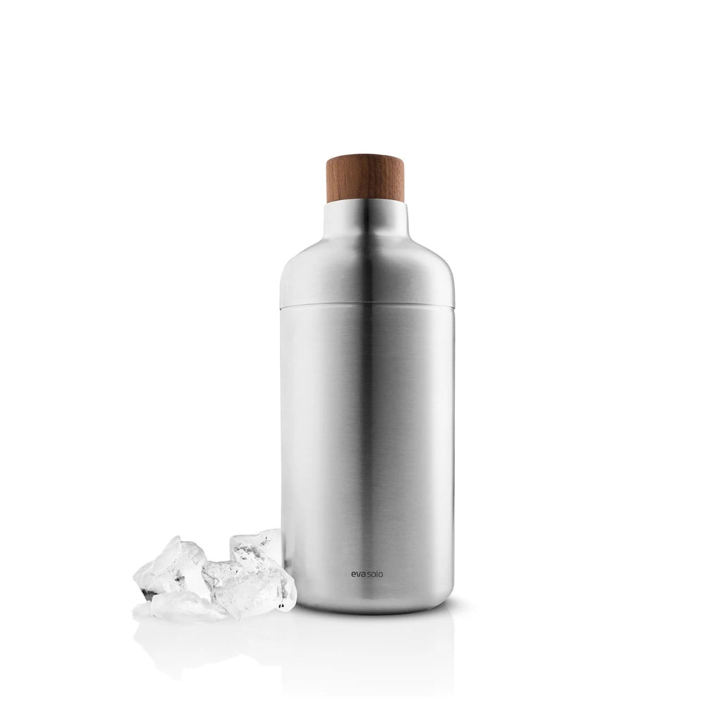 Premium EVA SOLO Cocktail Shaker in Silver - Professional Bar Mixing Tool for Home Bartenders & Cocktail Parties | Perfect for Mojitos, Margaritas & Martini Making